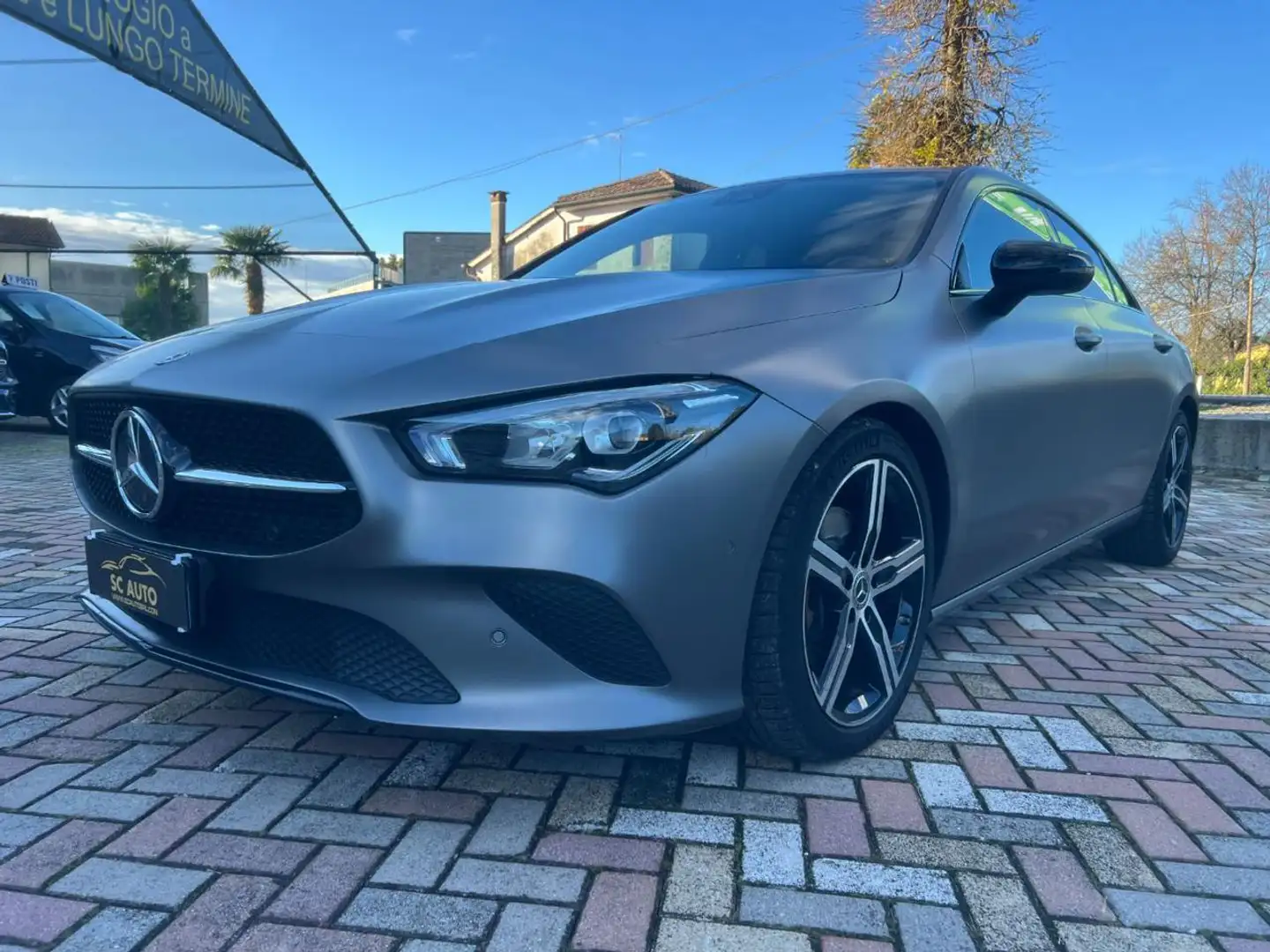 Mercedes-Benz CLA 200 d Automatic Sport Grau - 1