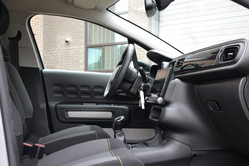 Citroen C3 1.2 PureTech S&S Feel Edition | Navigatie | Climat — photo 9