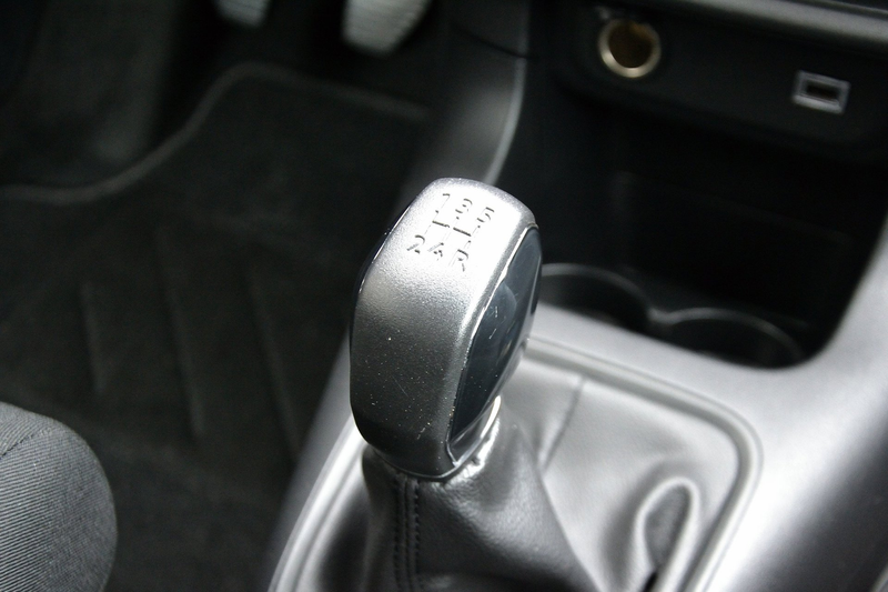 Citroen C3 1.2 PureTech S&S Feel Edition | Navigatie | Climat — photo 19