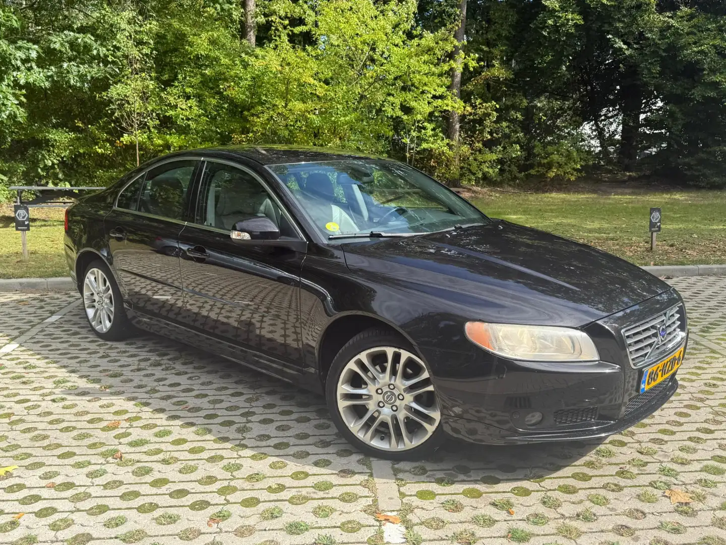 Volvo S80 2.5 T Momentum 2e Eigenaar Noir - 1