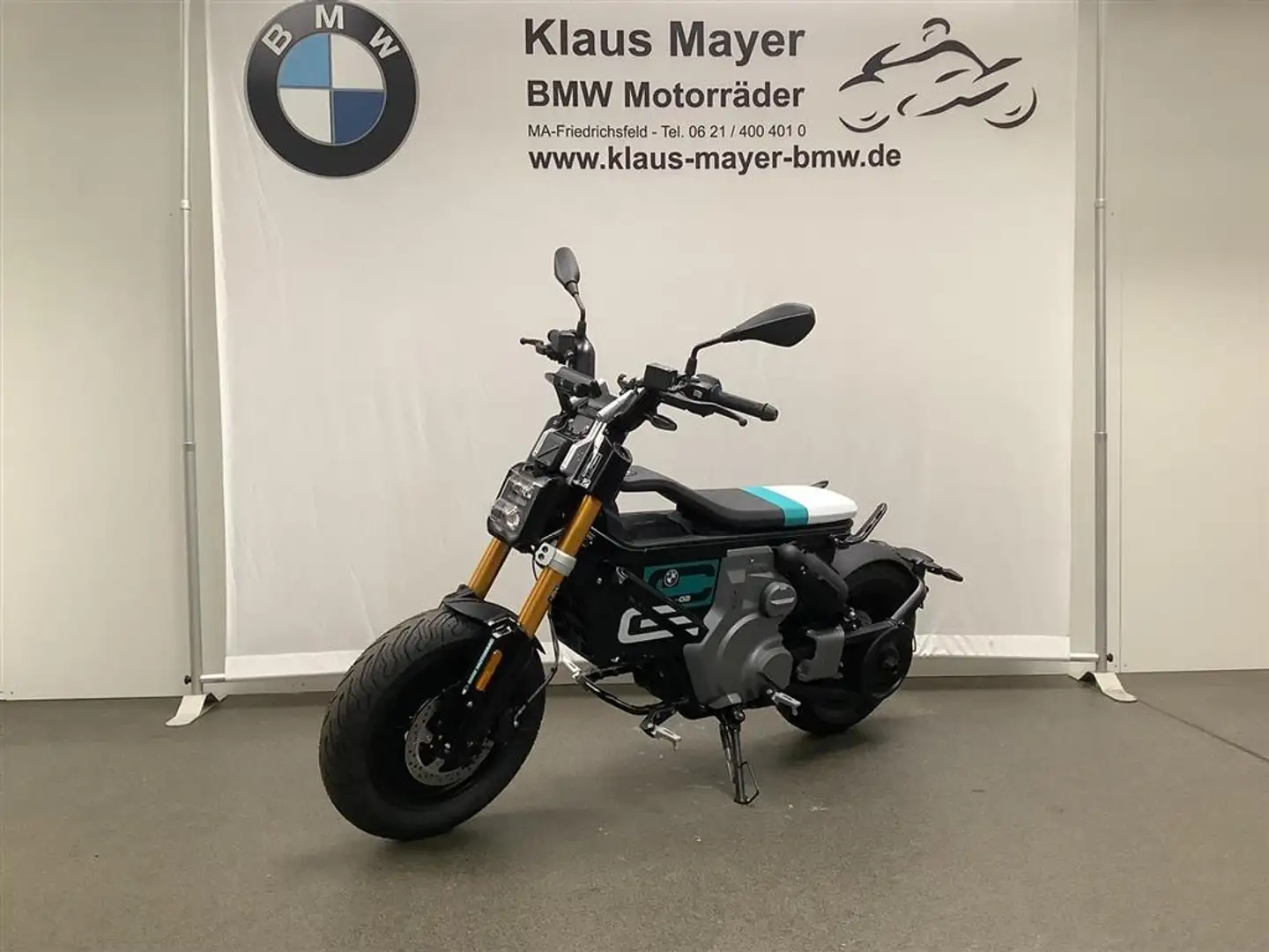BMW CE 02 Führerscheinklasse A1 und B 196 Schwarz - 1