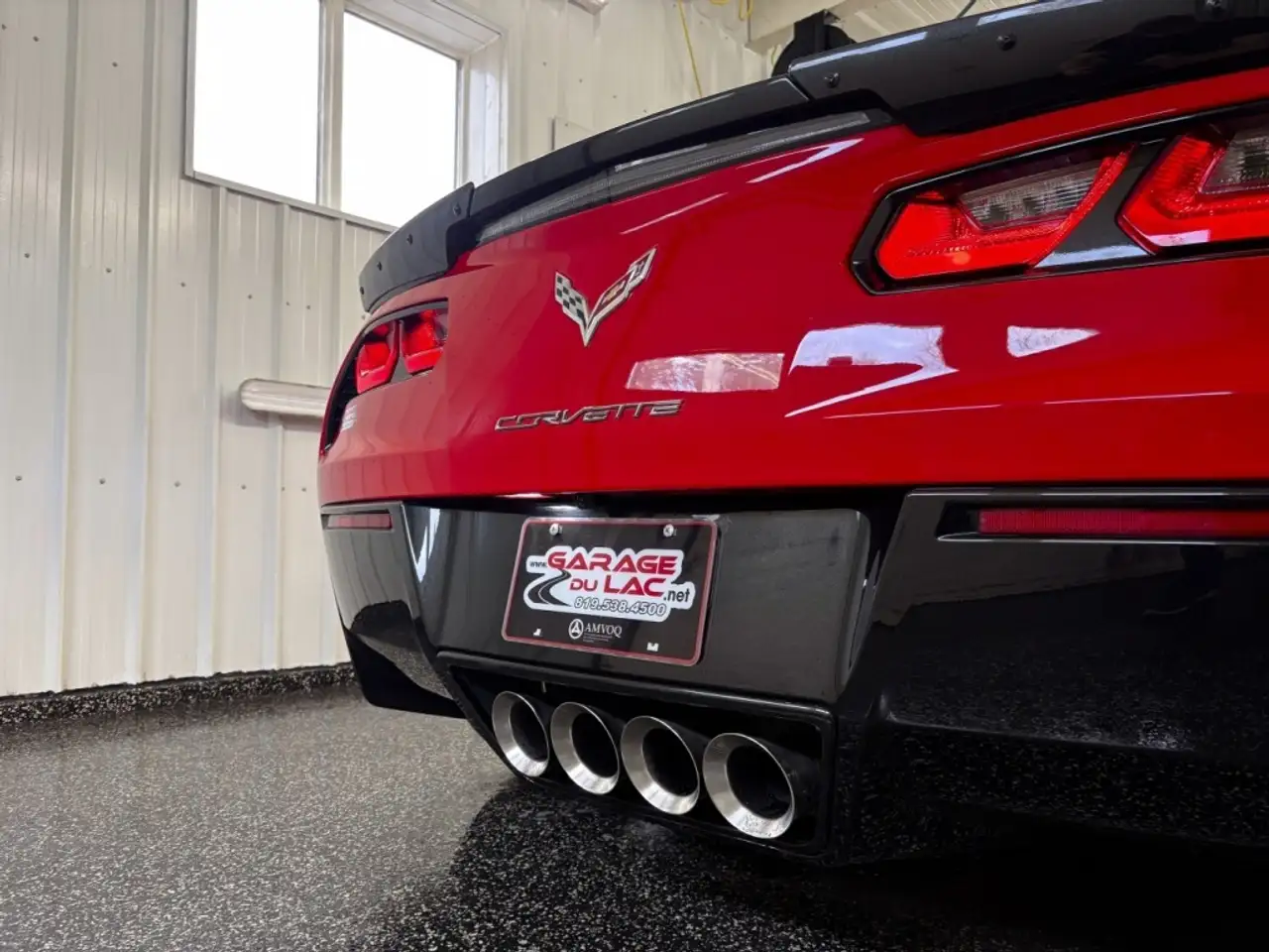 Chevrolet Corvette снимка Chevrolet Corvette