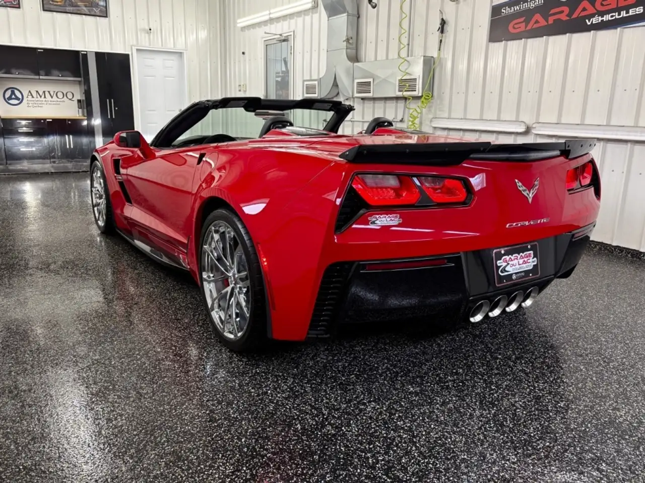 Chevrolet Corvette снимка Chevrolet Corvette