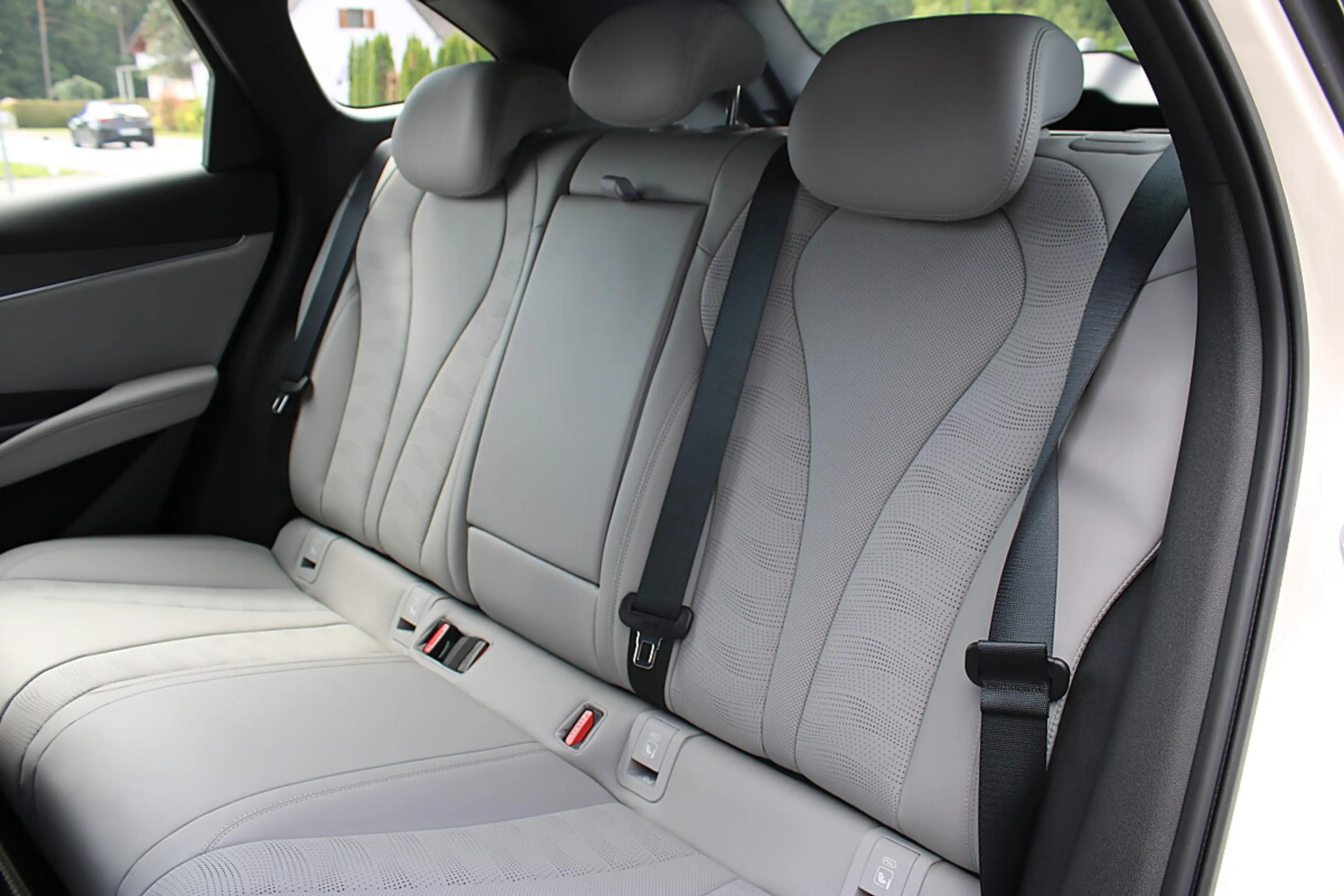 BYD Seal 6 DM-i Touring PHEV 10,08kWh Boost Österreich Paket — photo 7