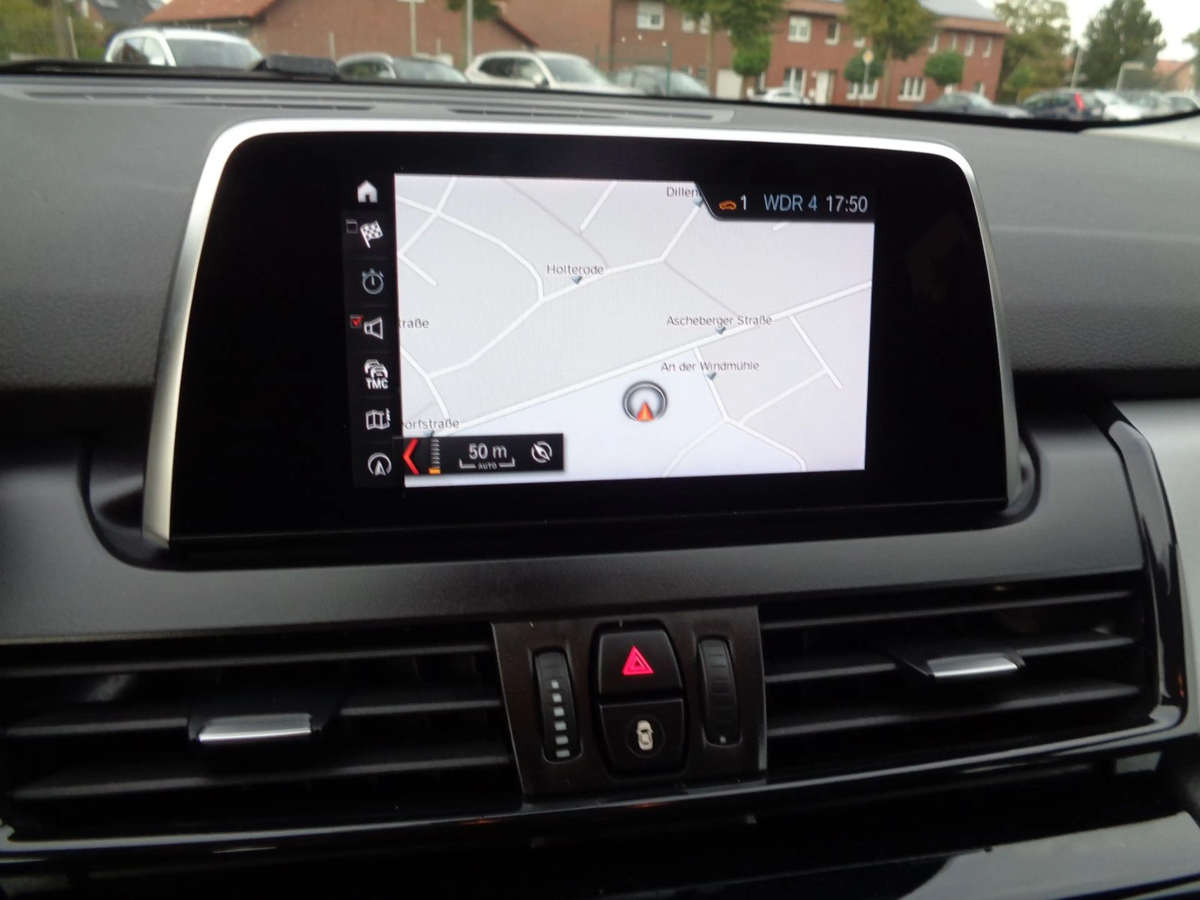 BMW 216 Act. Tour. Autom. SHZ, PTS, Navi, 8fach — photo 8