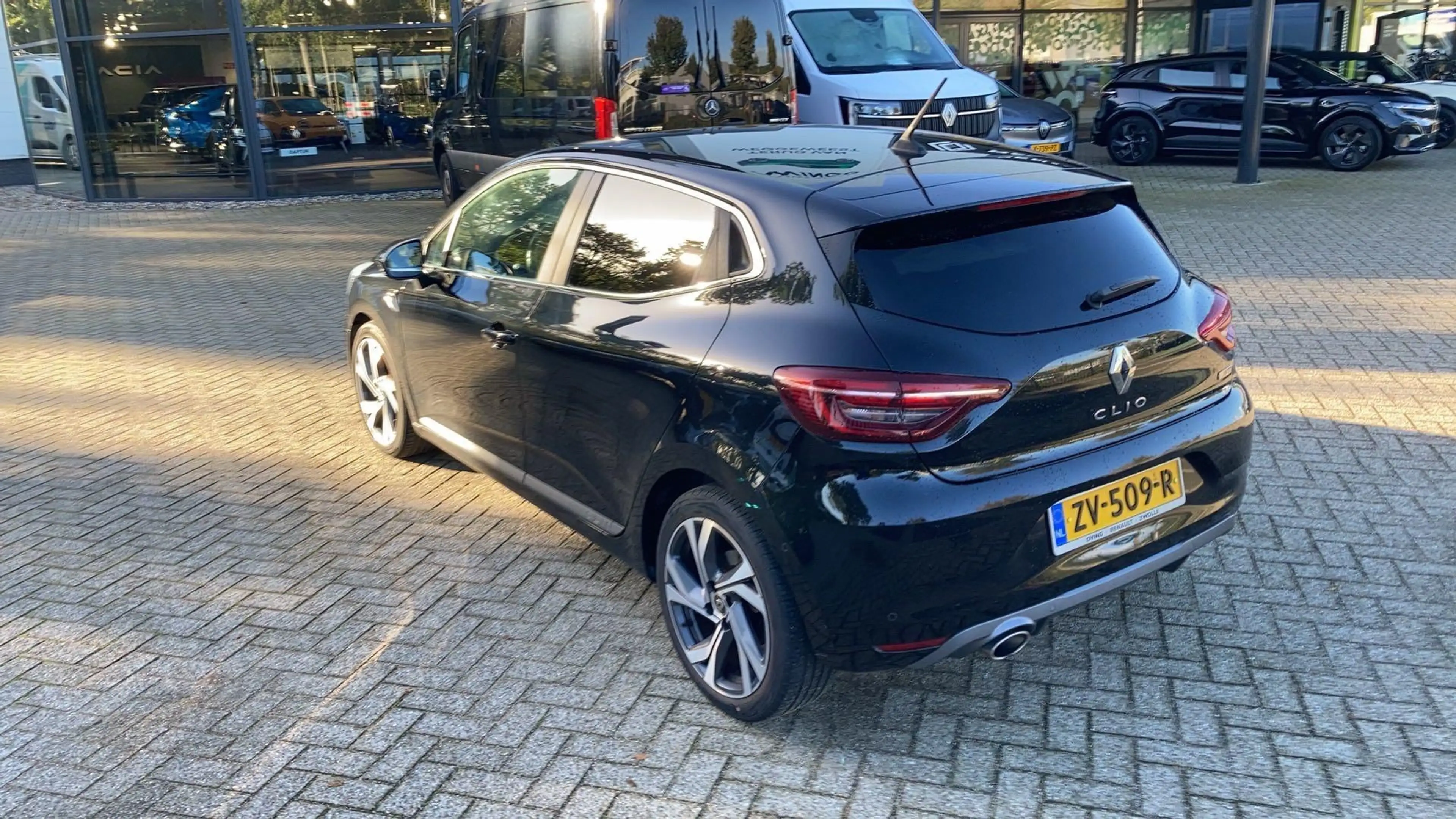 Renault Clio 1.0 TCe R.S. Line — photo 3