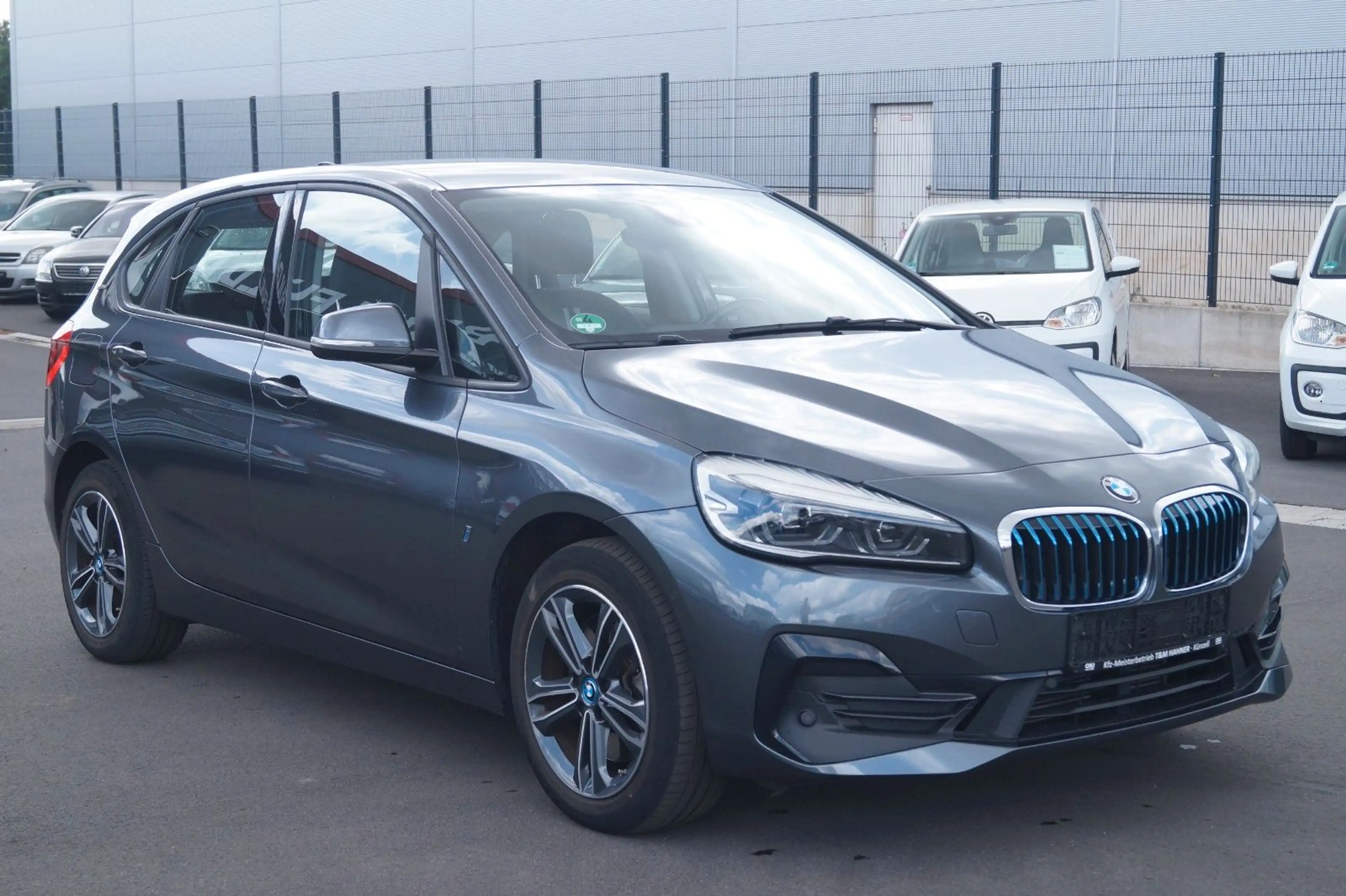 BMW 225 xe Sport Line Active Tourer — photo 8