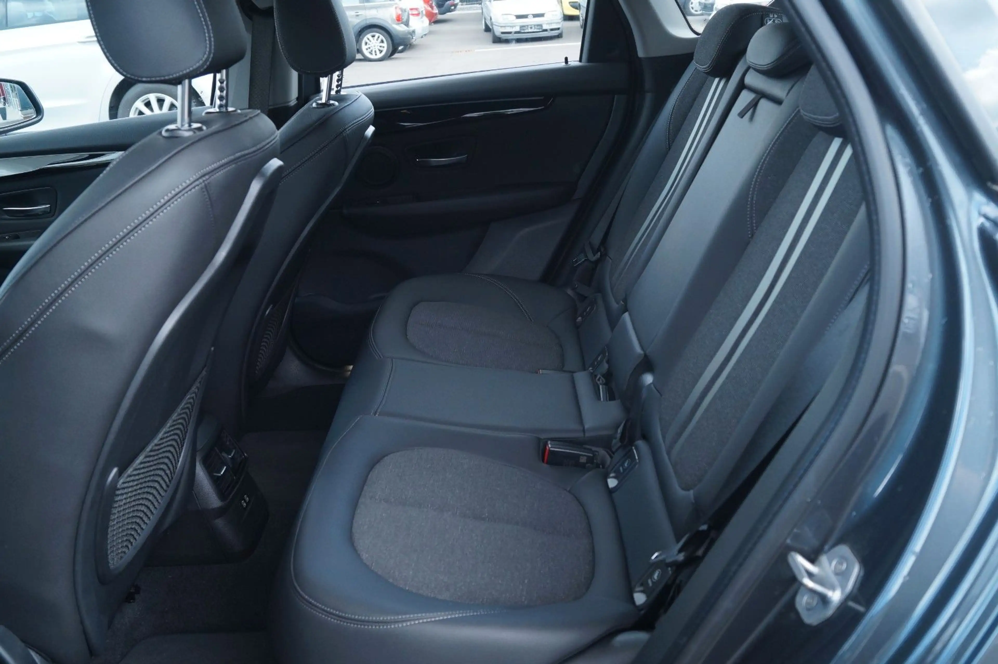 BMW 225 xe Sport Line Active Tourer — photo 15