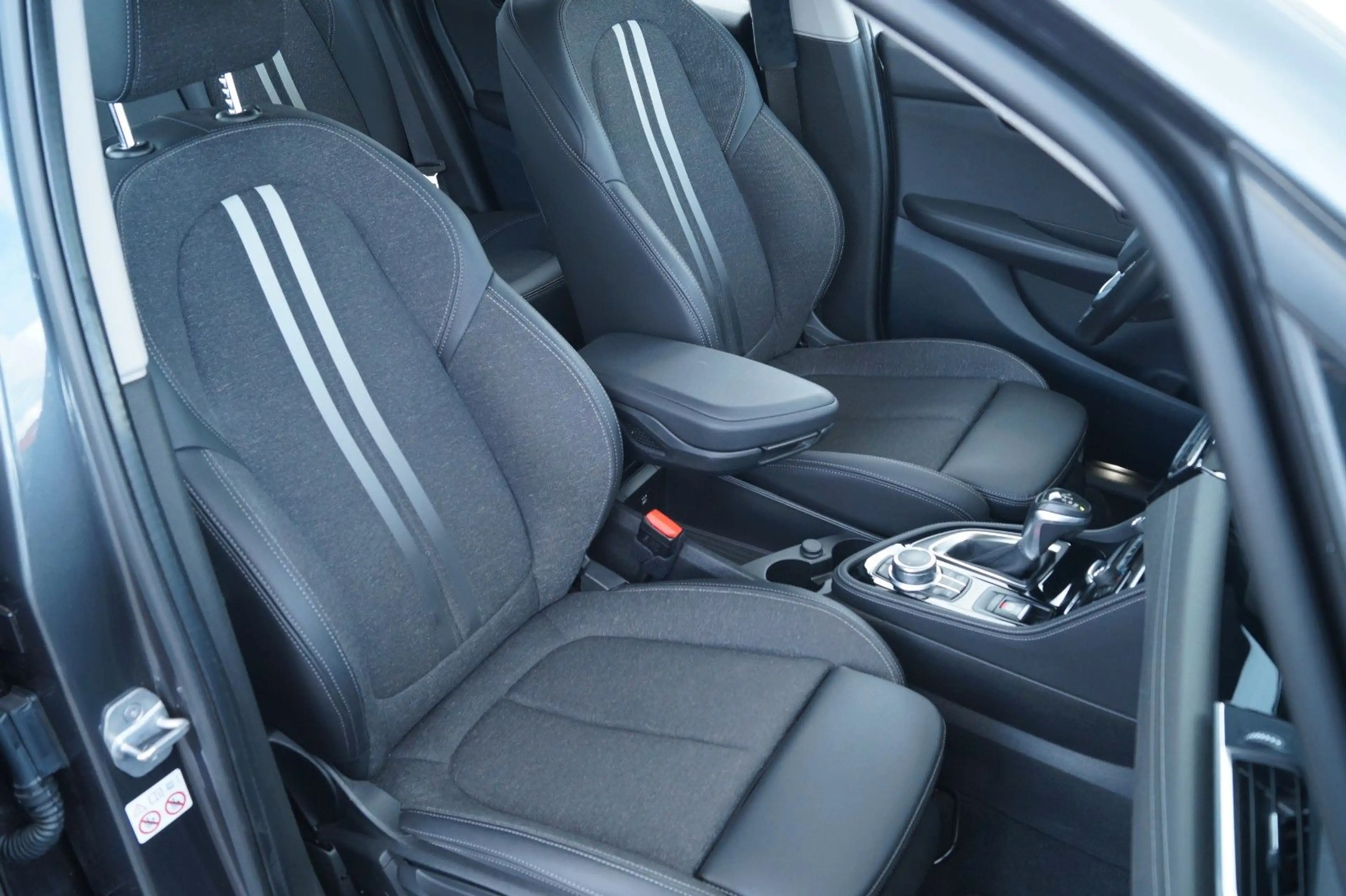 BMW 225 xe Sport Line Active Tourer — photo 13
