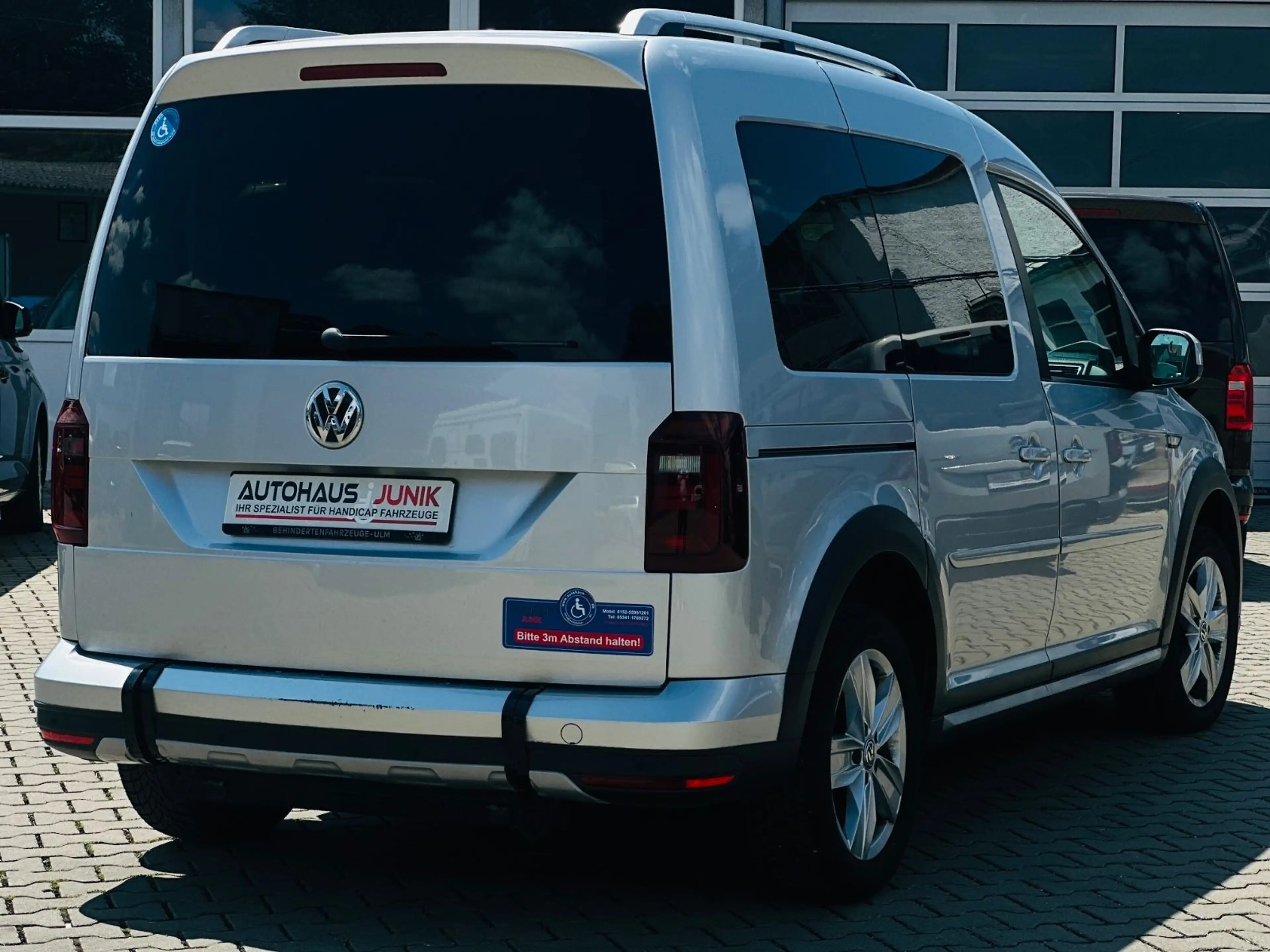 Volkswagen Caddy DSG  Alltrack Behindertengerecht-Rampe — photo 4