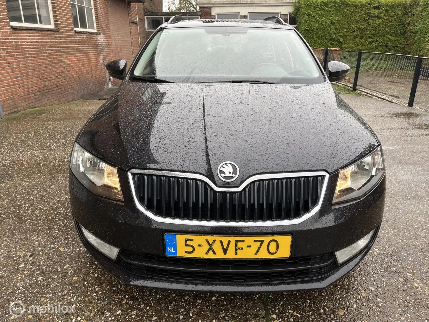 Skoda Octavia Combi 1.2 TSI Greentech Ambition Zwart - 2