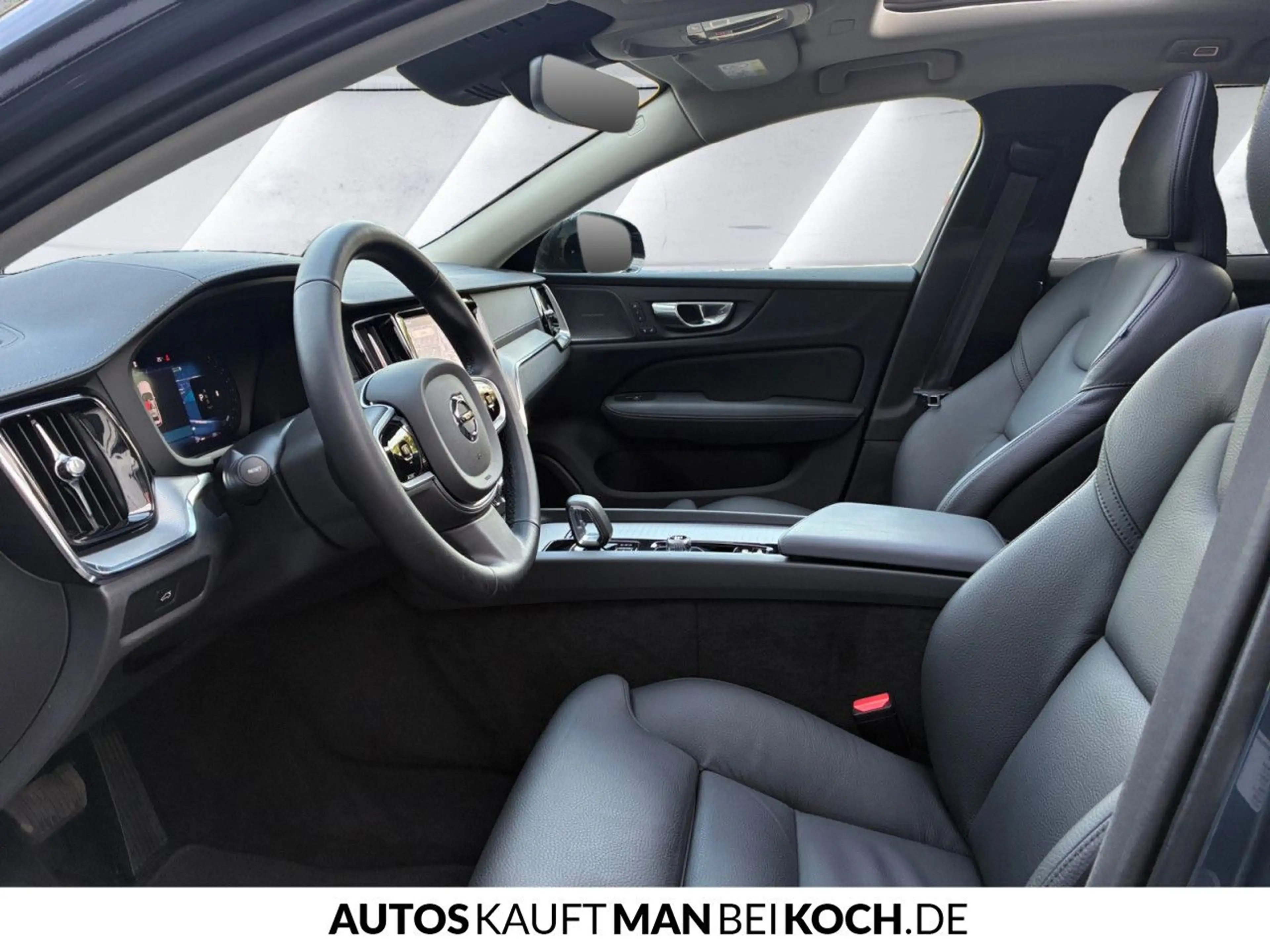 Volvo V60 B4 B Ultra Dark 360° ACC BLIS PANO H/K HUD — photo 6