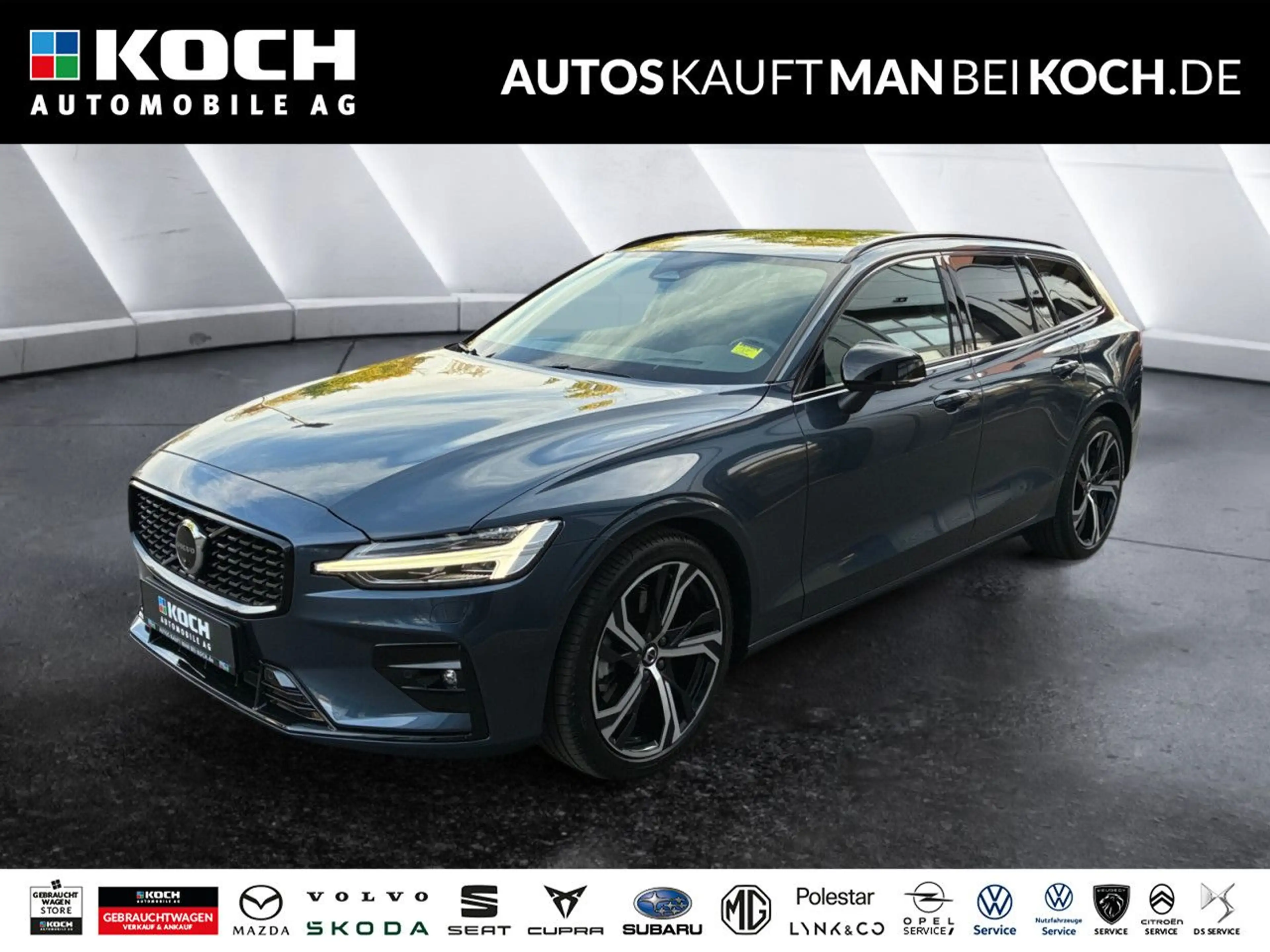 Volvo V60 B4 B Ultra Dark 360° ACC BLIS PANO H/K HUD