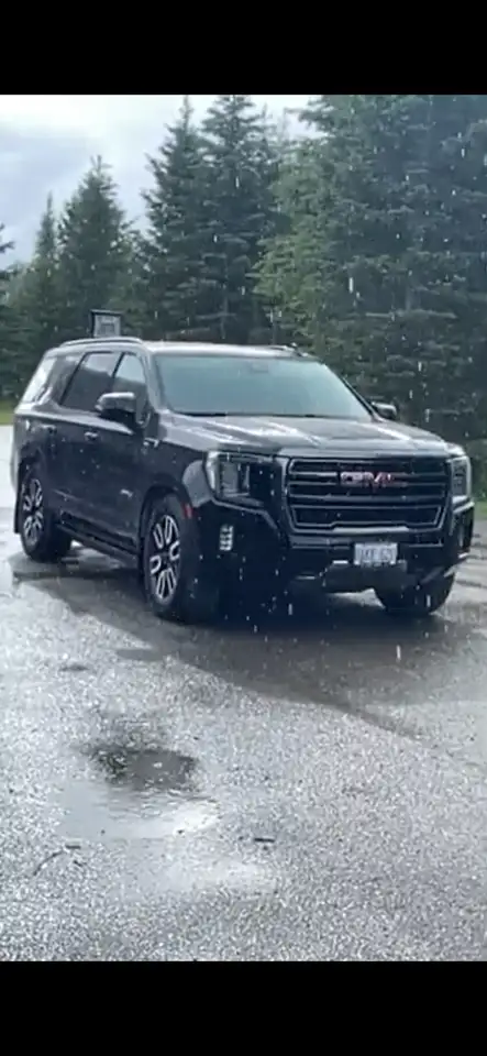 GMC Yukon снимка GMC Yukon