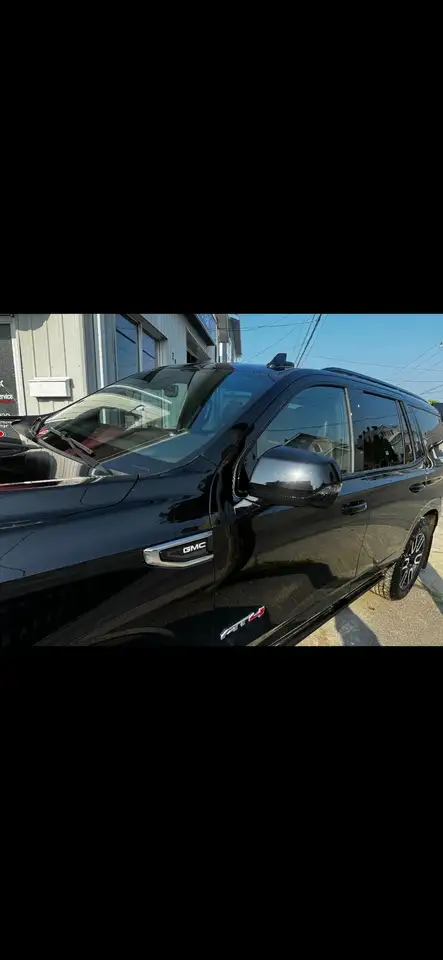 GMC Yukon снимка GMC Yukon