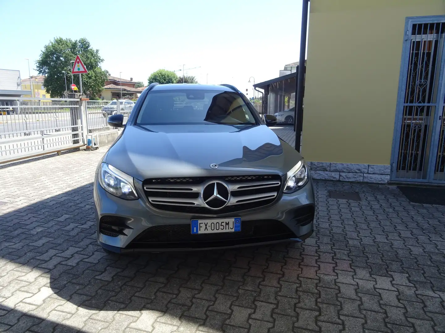 Mercedes-Benz GLC 250 GLC - X253 d Premium AMG 4matic auto Grigio - 2