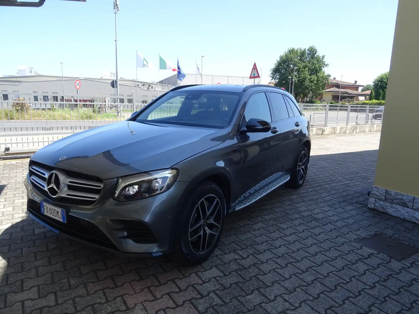 Mercedes-Benz GLC 250 GLC - X253 d Premium AMG 4matic auto Grigio - 1