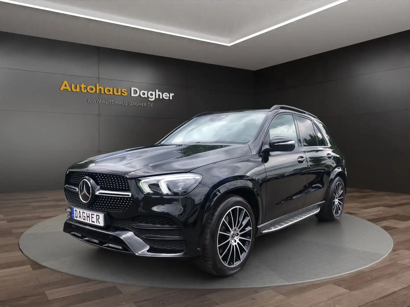 Mercedes-Benz GLE 450 AMG Line 4Matic Panorama Burmester Negru - 1