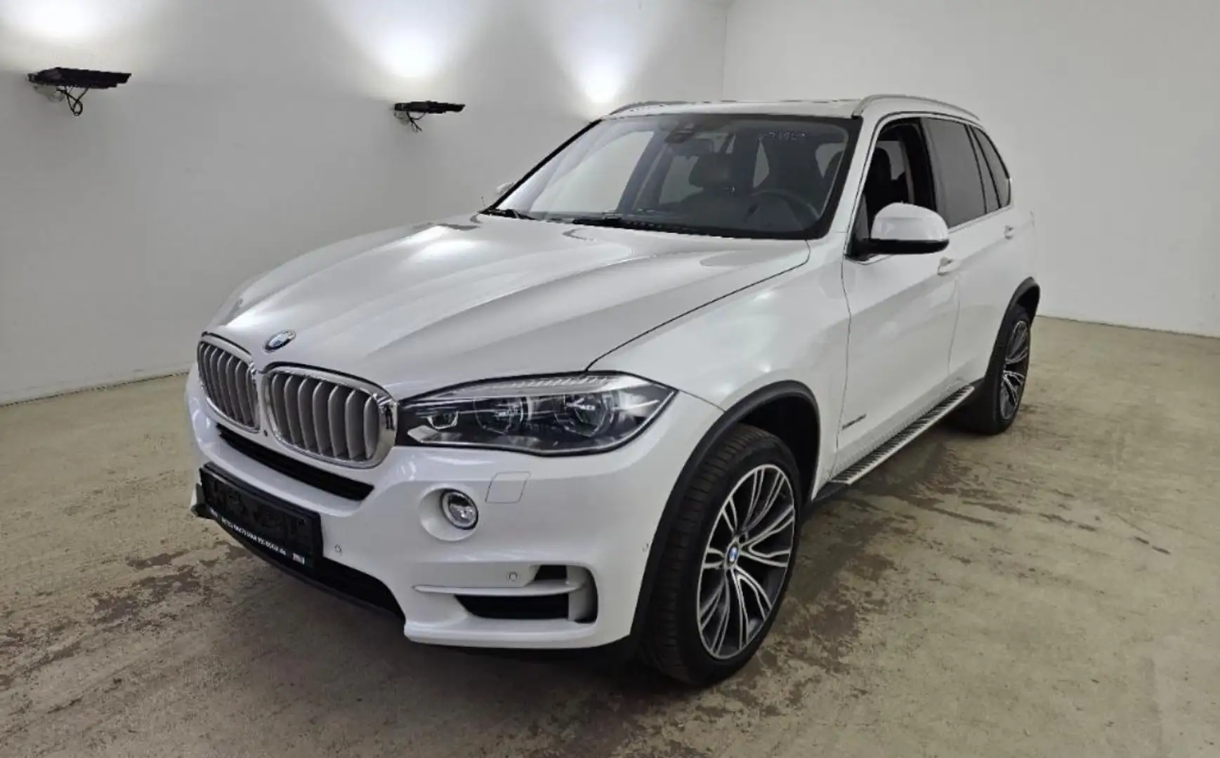BMW X5 40d /Pano/HUD/3xTV/7-Sitzer/AHK/360/ Blanc - 1