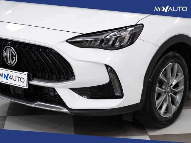 MG MG HS view 9