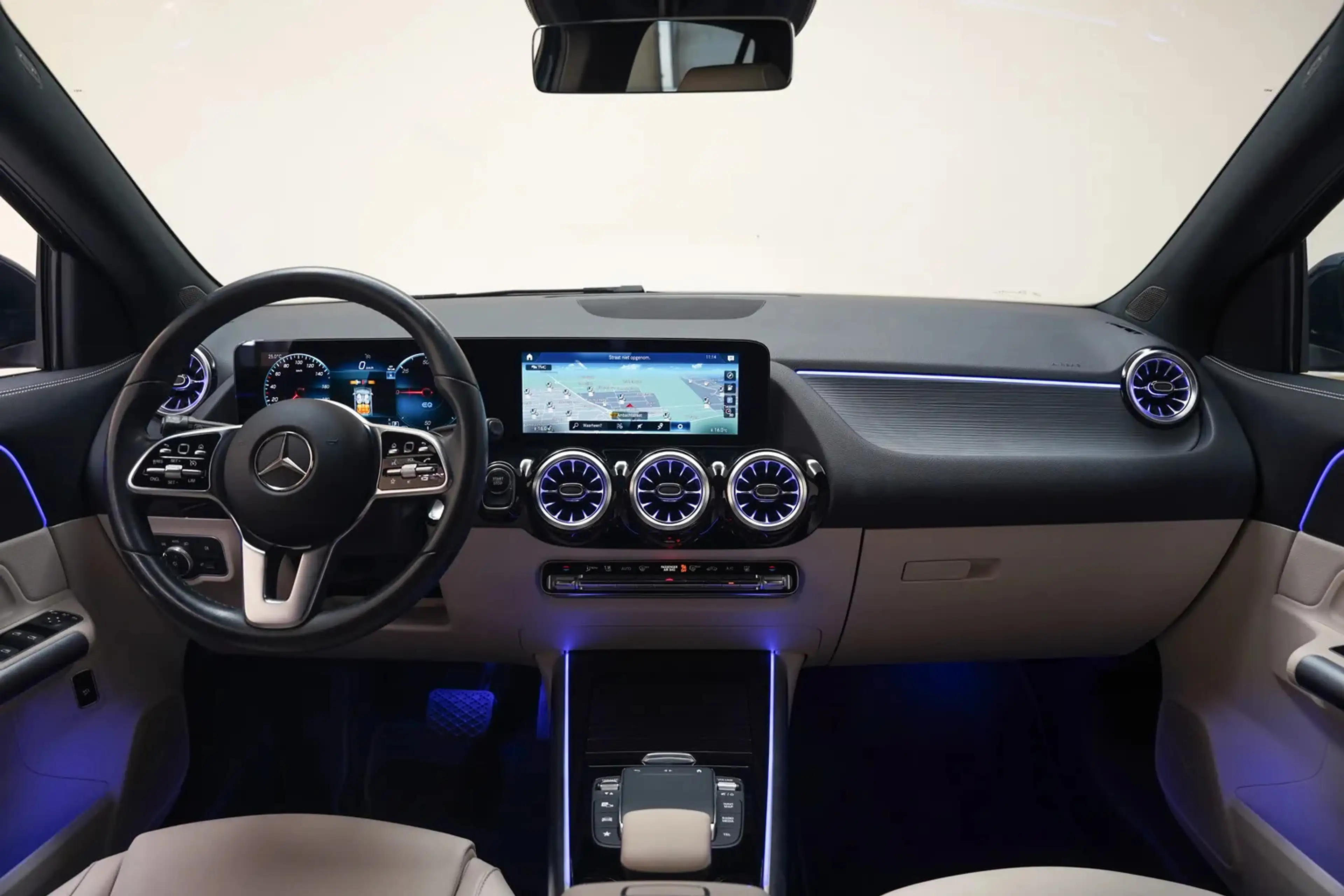 Mercedes-Benz EQA 250 Luxury Line 3-Fase [ Panoramadak Navi Camera Apple — photo 4