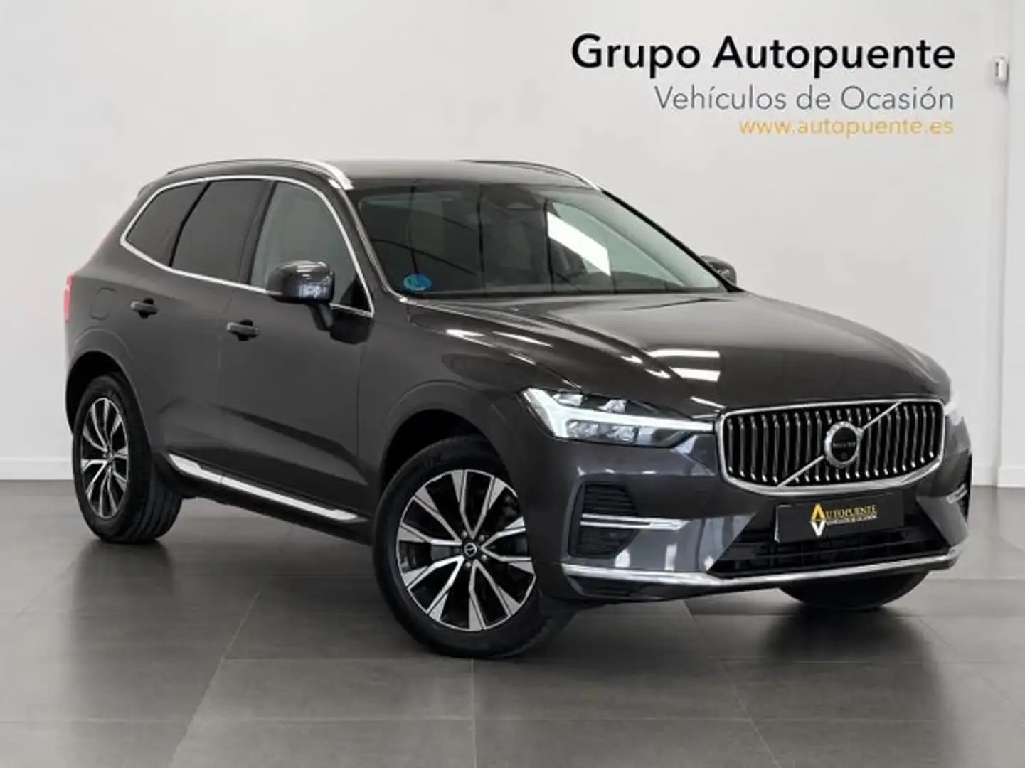 Volvo XC60 Plus Bright Auto Gris - 1