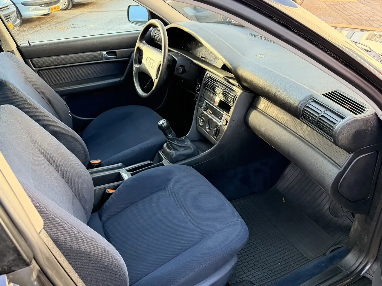 Audi 100 2.3 E, NL AUTO, 2E EIGENAAR, APK TOT 10-12-2027, S, foto 6