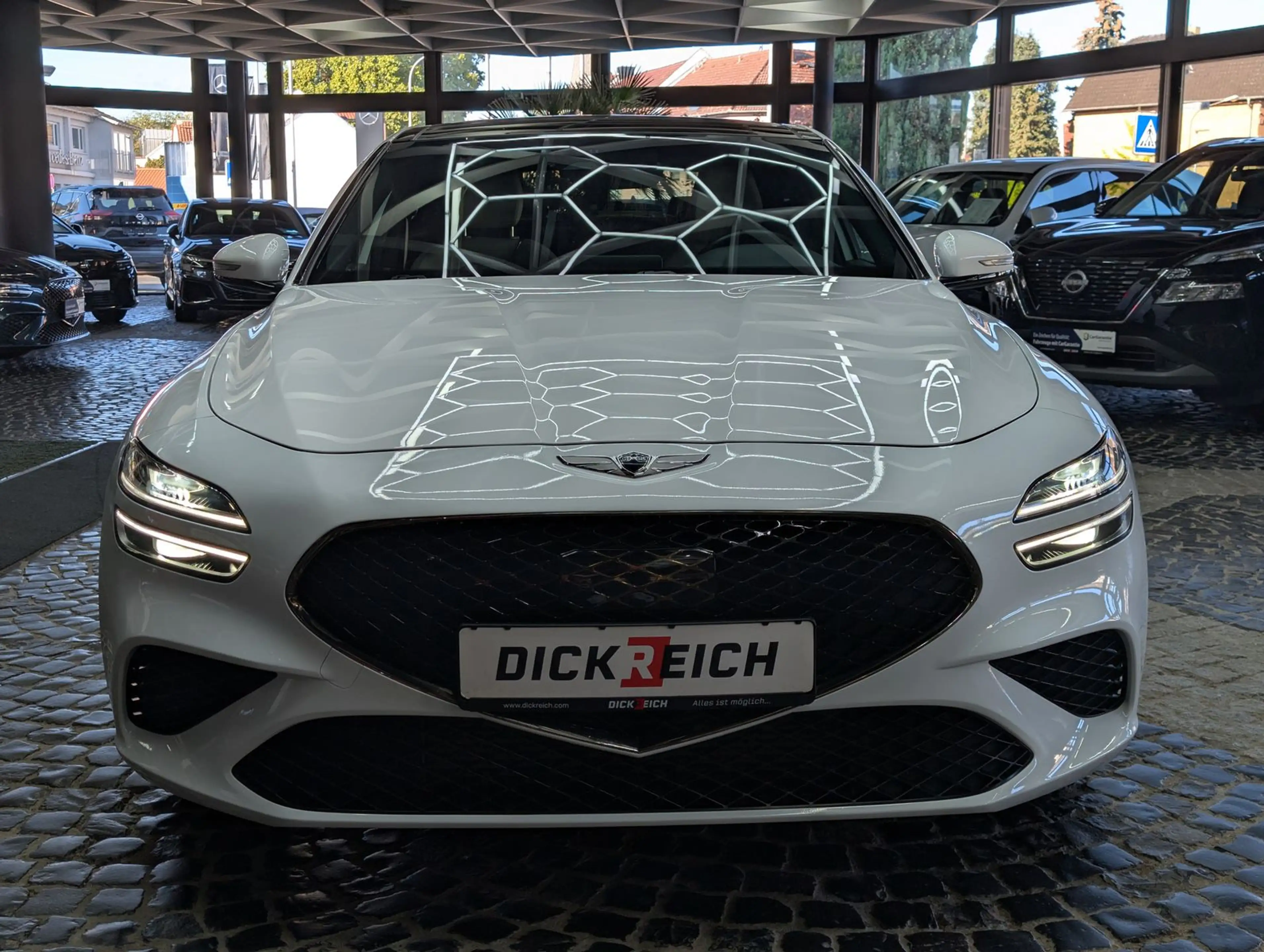 Genesis G70 2.0 T-GDI Sport PANO*LEDER*ACC*LED*KAM*19"LM — photo 2