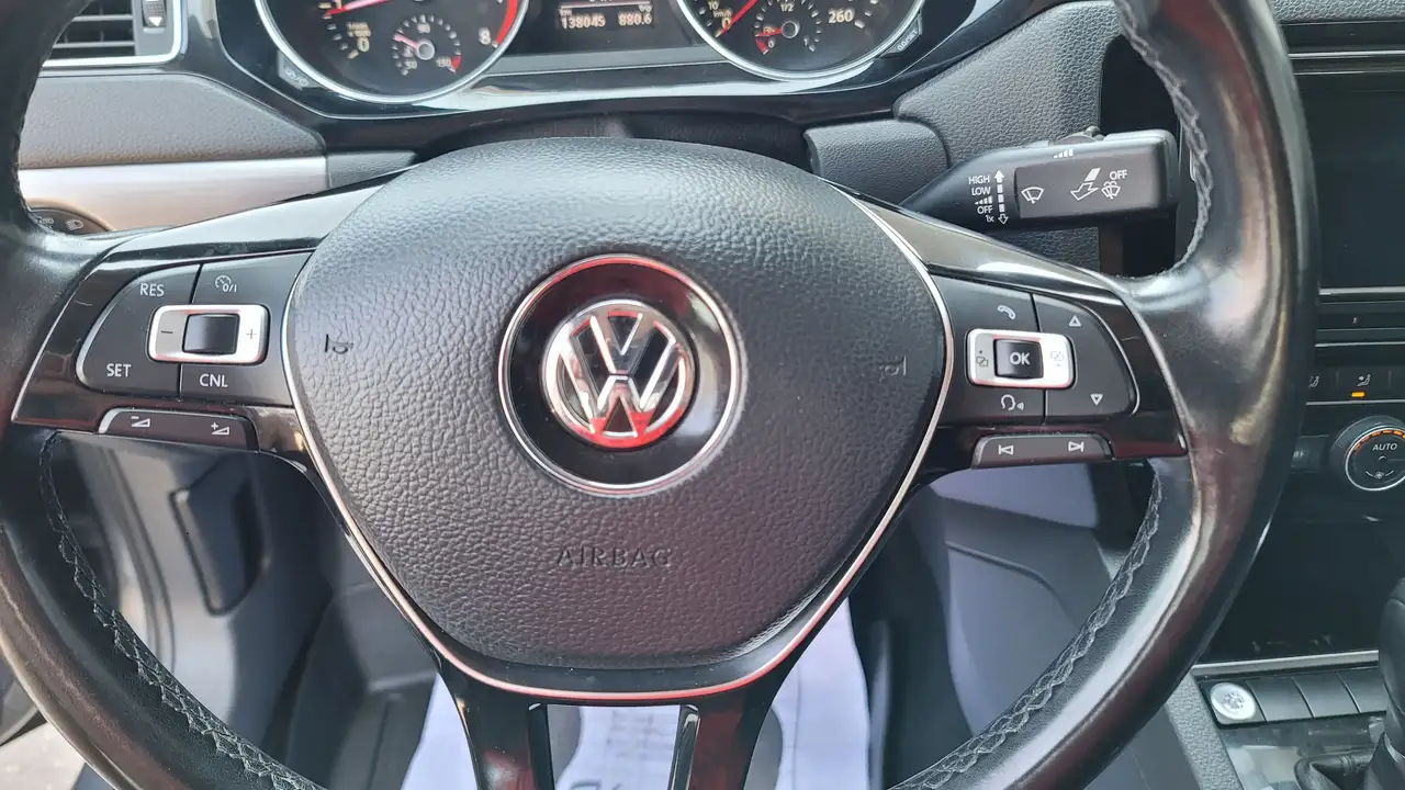 Volkswagen Jetta снимка Volkswagen Jetta