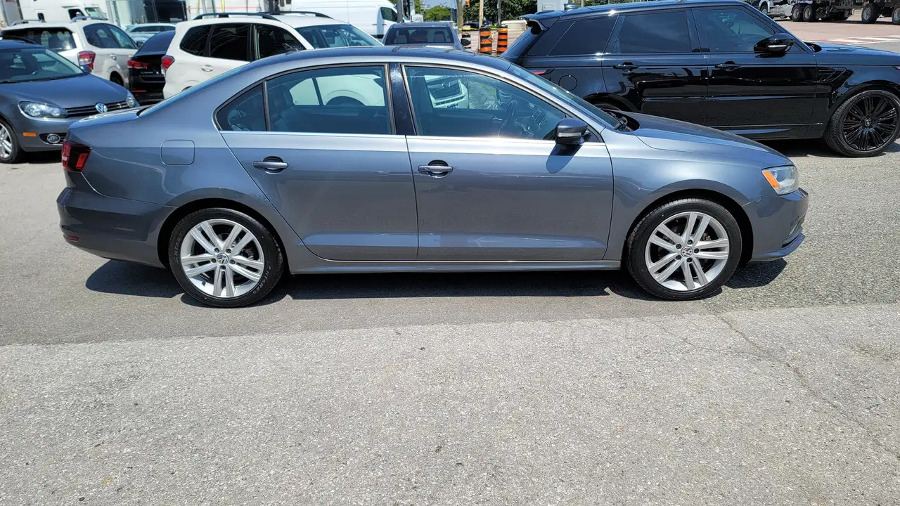 Volkswagen Jetta снимка Volkswagen Jetta