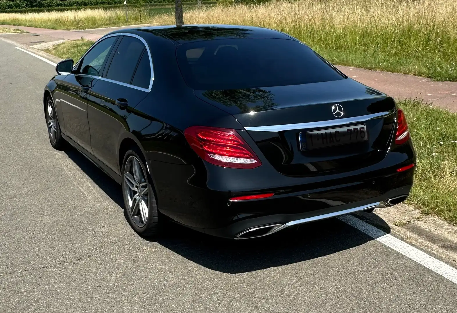Mercedes-Benz E 300 E 300 9G-TRONIC AMG Line Noir - 2