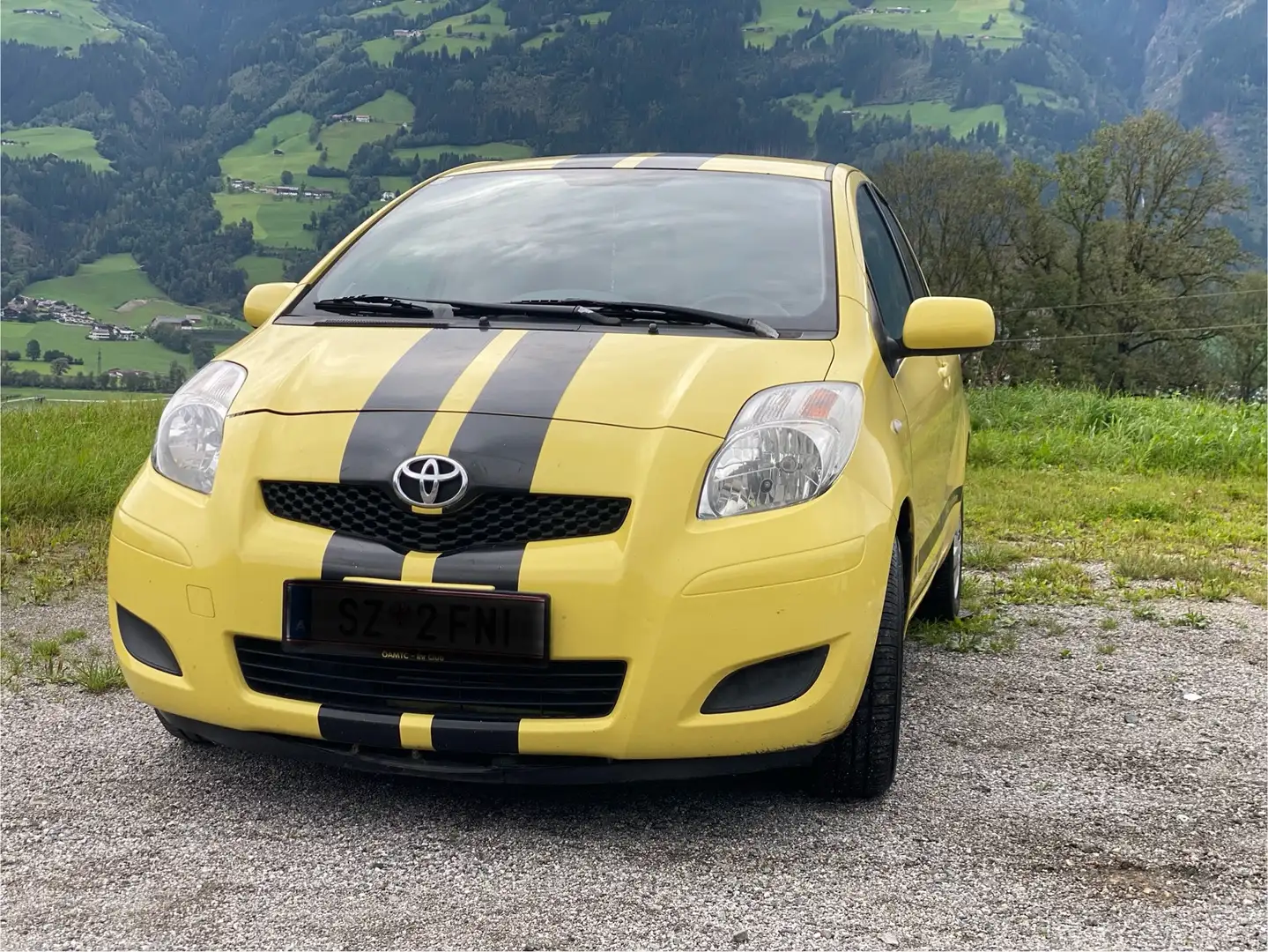 Toyota Yaris Yaris 1,33 Dual-VVT-i Sport Sport Gelb - 1