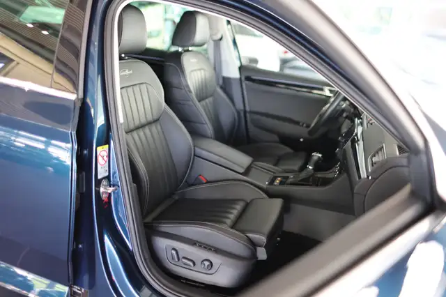 Skoda Superb view 12