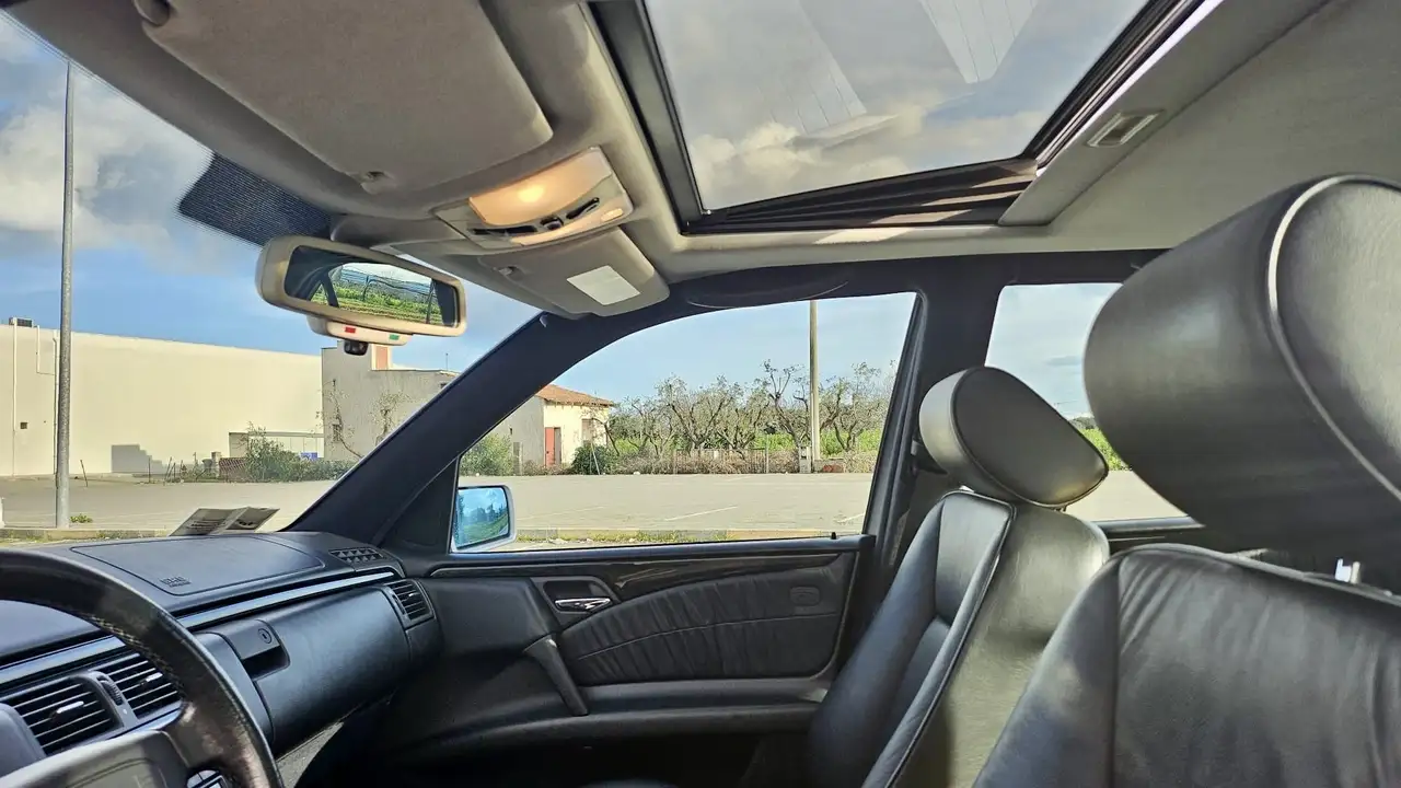 Mercedes-Benz E 250 Diesel Automatic - 65.000 Km - Tetto - Pelle, foto 6