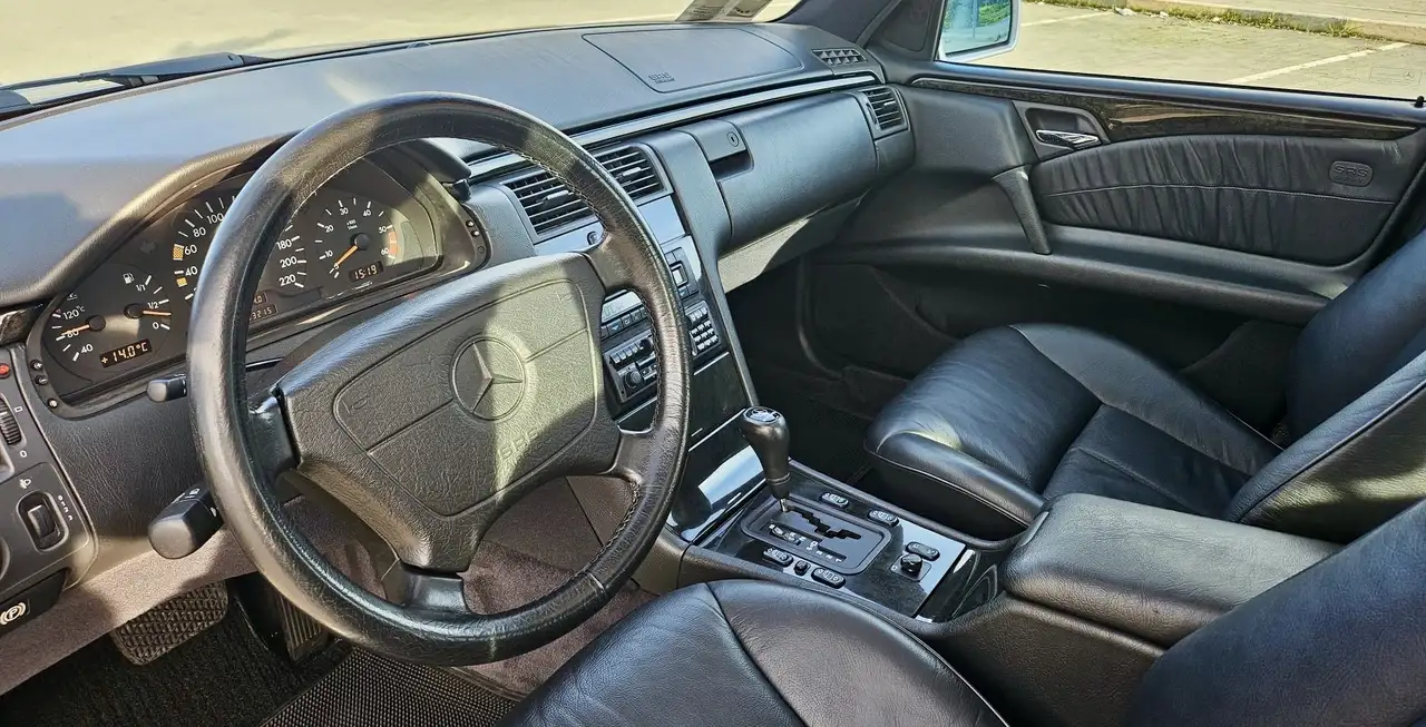 Mercedes-Benz E 250 Diesel Automatic - 65.000 Km - Tetto - Pelle, foto 4
