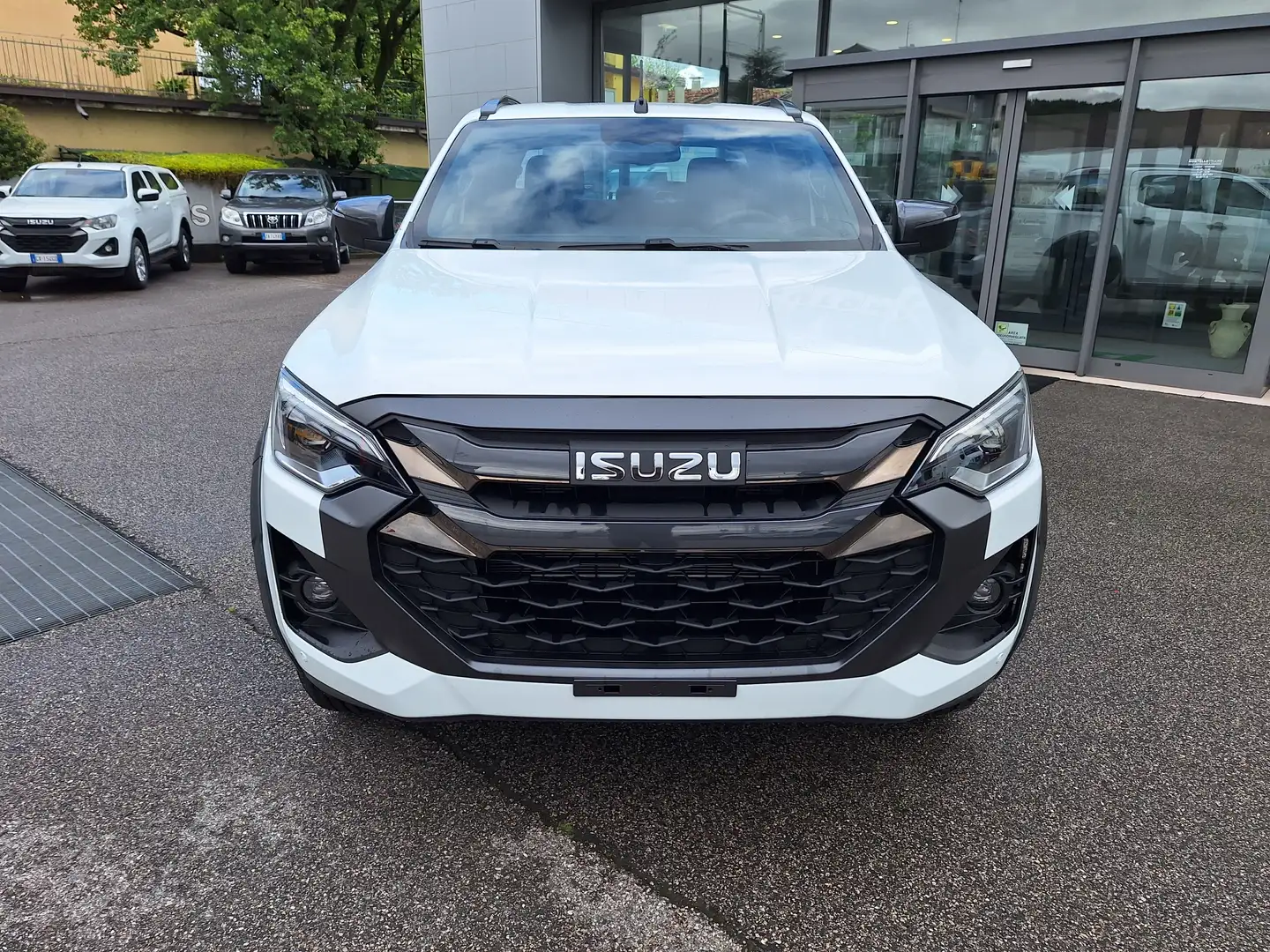 Isuzu D-Max 1.9 164cv Crew Nitro Sport 4x4 A/T PROMO GIUGNO Bianco - 2