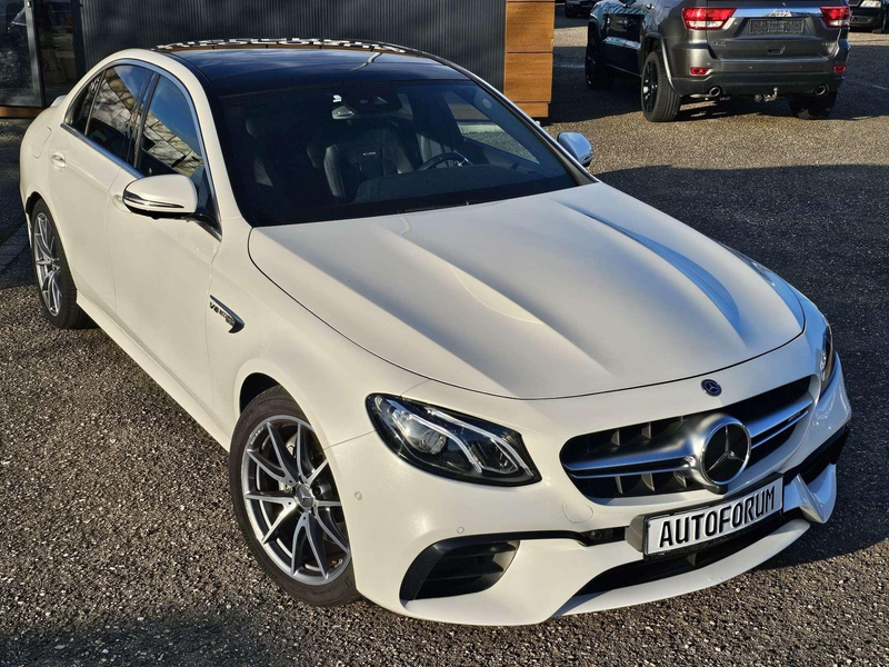 Mercedes-Benz E 63 AMG E 63 AMG 4Matic+ *Special Edition* — photo 3
