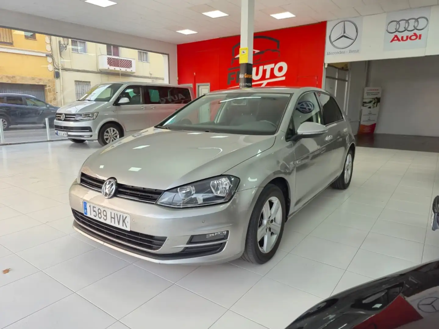 Volkswagen Golf 1.4 TSI BMT Sport DSG 122 Plateado - 1