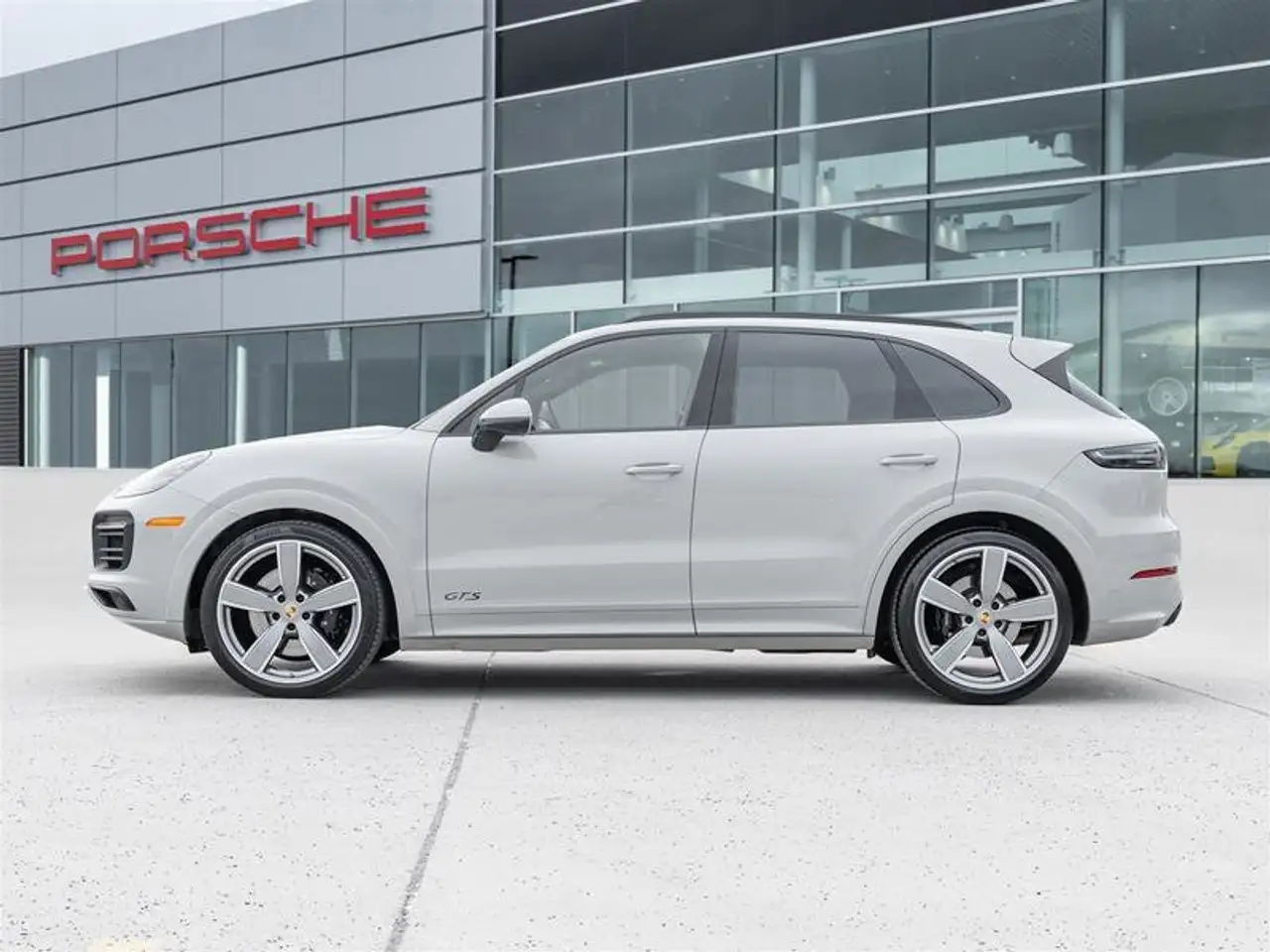 Porsche Cayenne снимка Porsche Cayenne