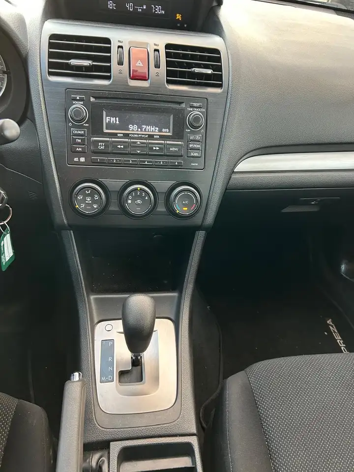 Subaru Impreza снимка Subaru Impreza