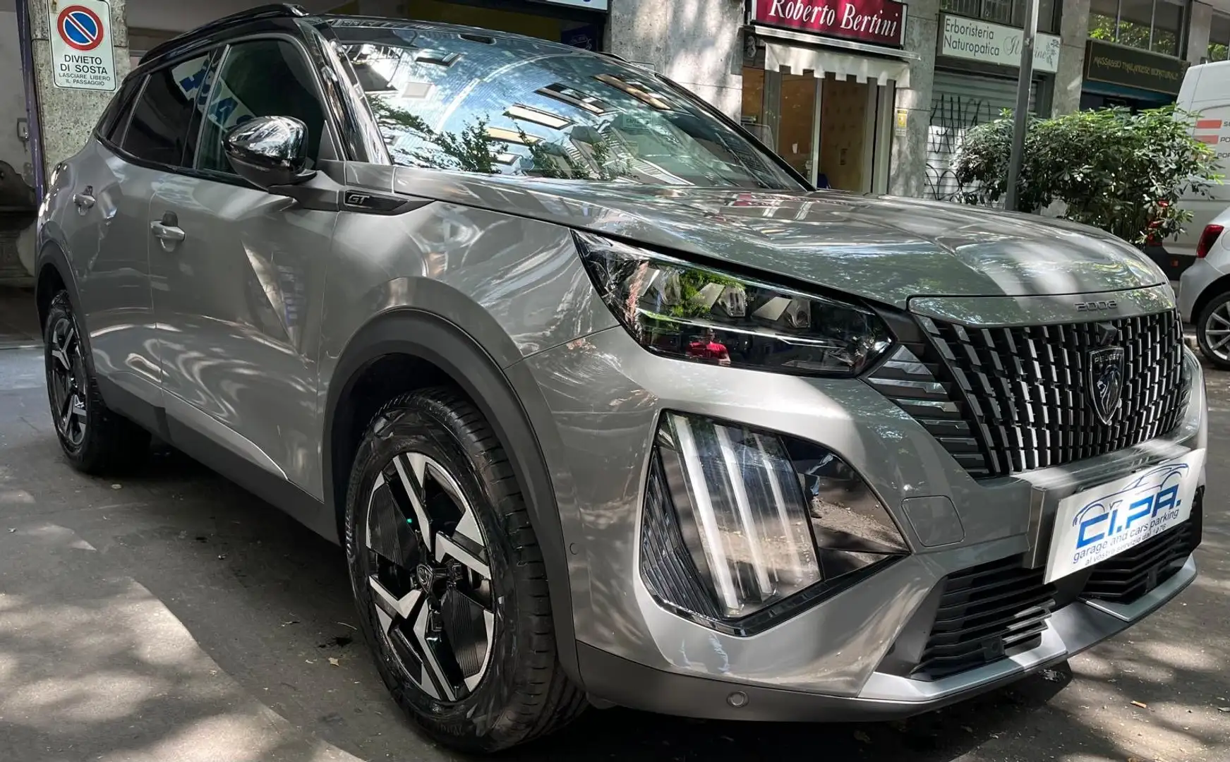 Peugeot 2008 2008 1.2 hybrid GT 145cv e-dcs6 Gris - 2