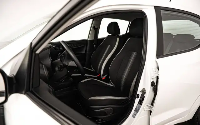 Hyundai I10 view 8