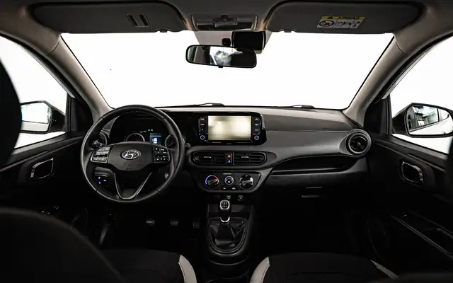 Hyundai I10 view 10
