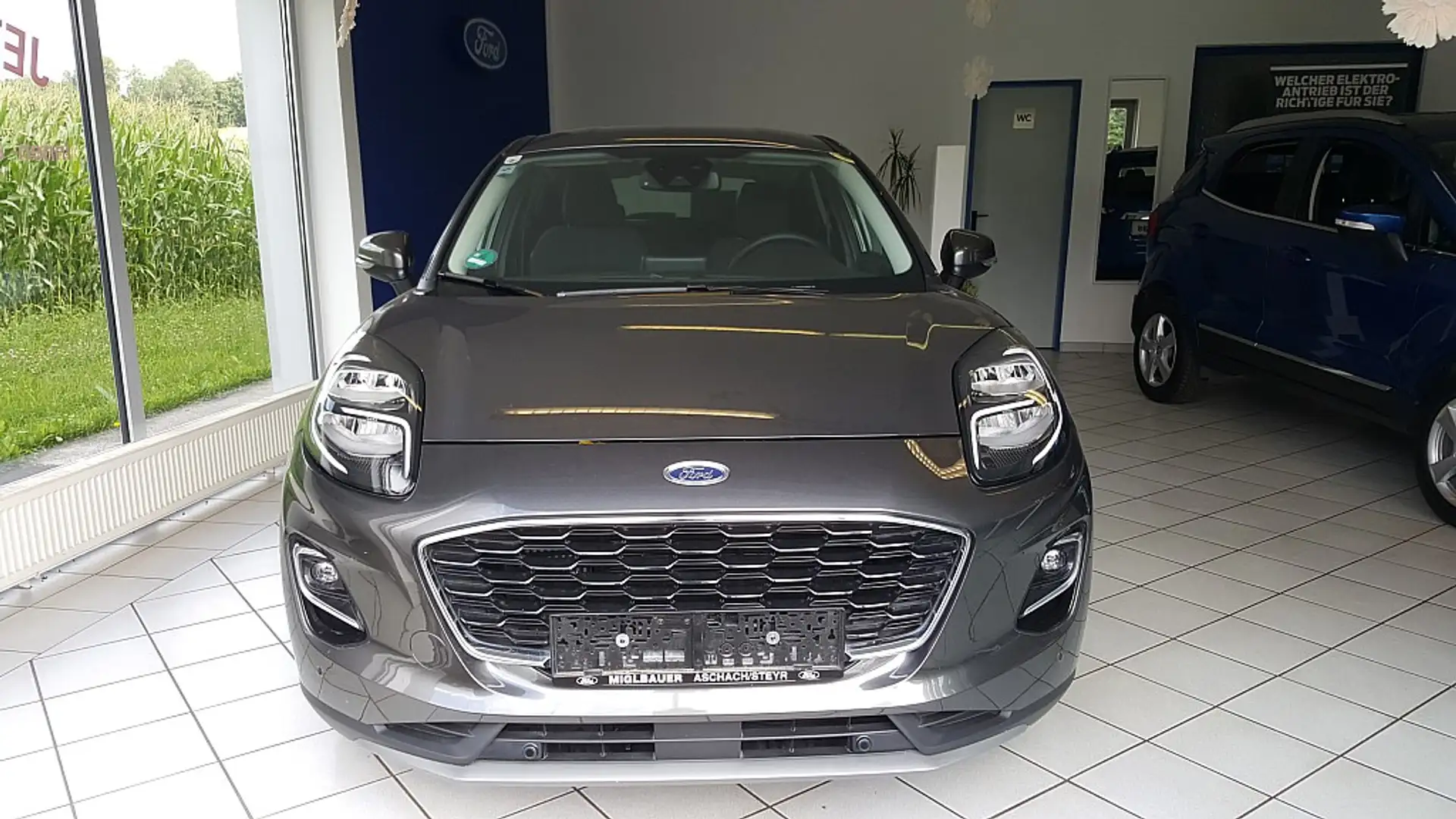 Ford Puma 1,0 EcoBoost Titanium Aut. Grau - 2