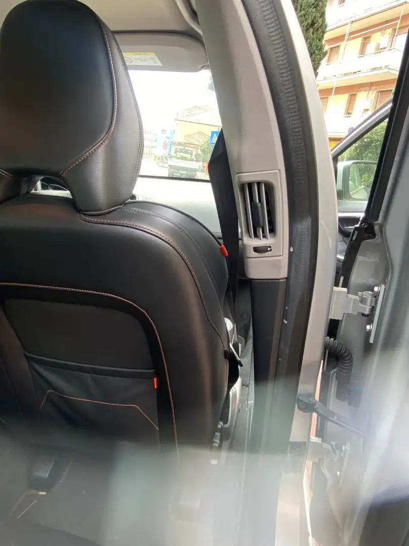 Volvo XC60 D3 ocean race Argintiu - 1