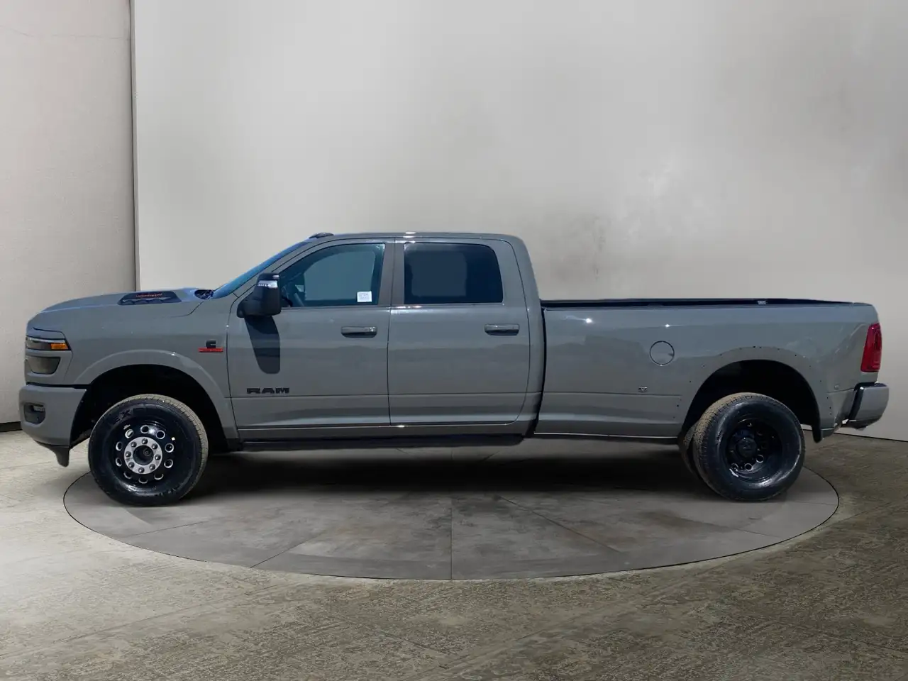 RAM 3500 снимка RAM 3500