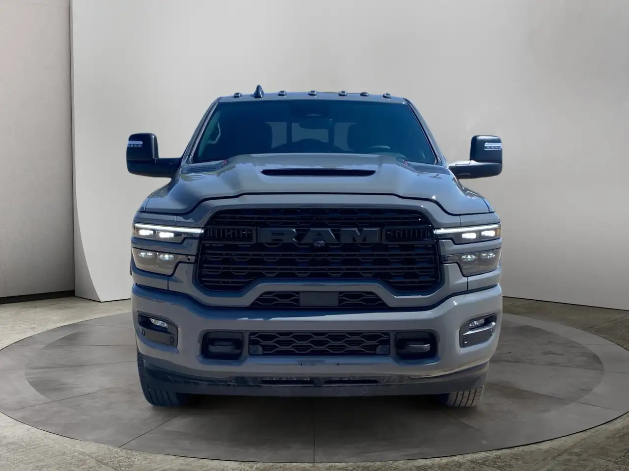 RAM 3500 снимка RAM 3500