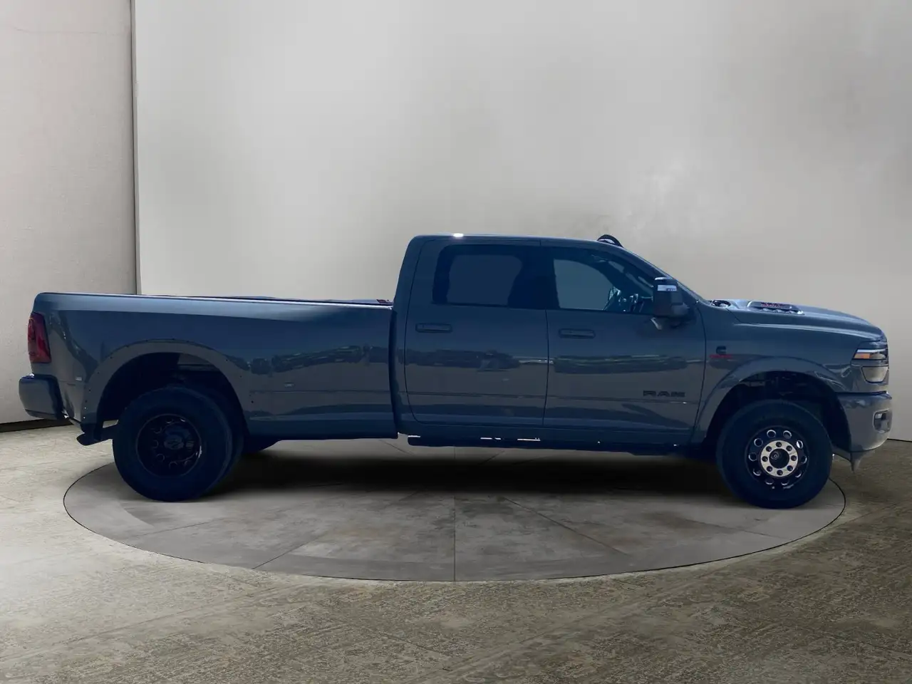 RAM 3500 снимка RAM 3500