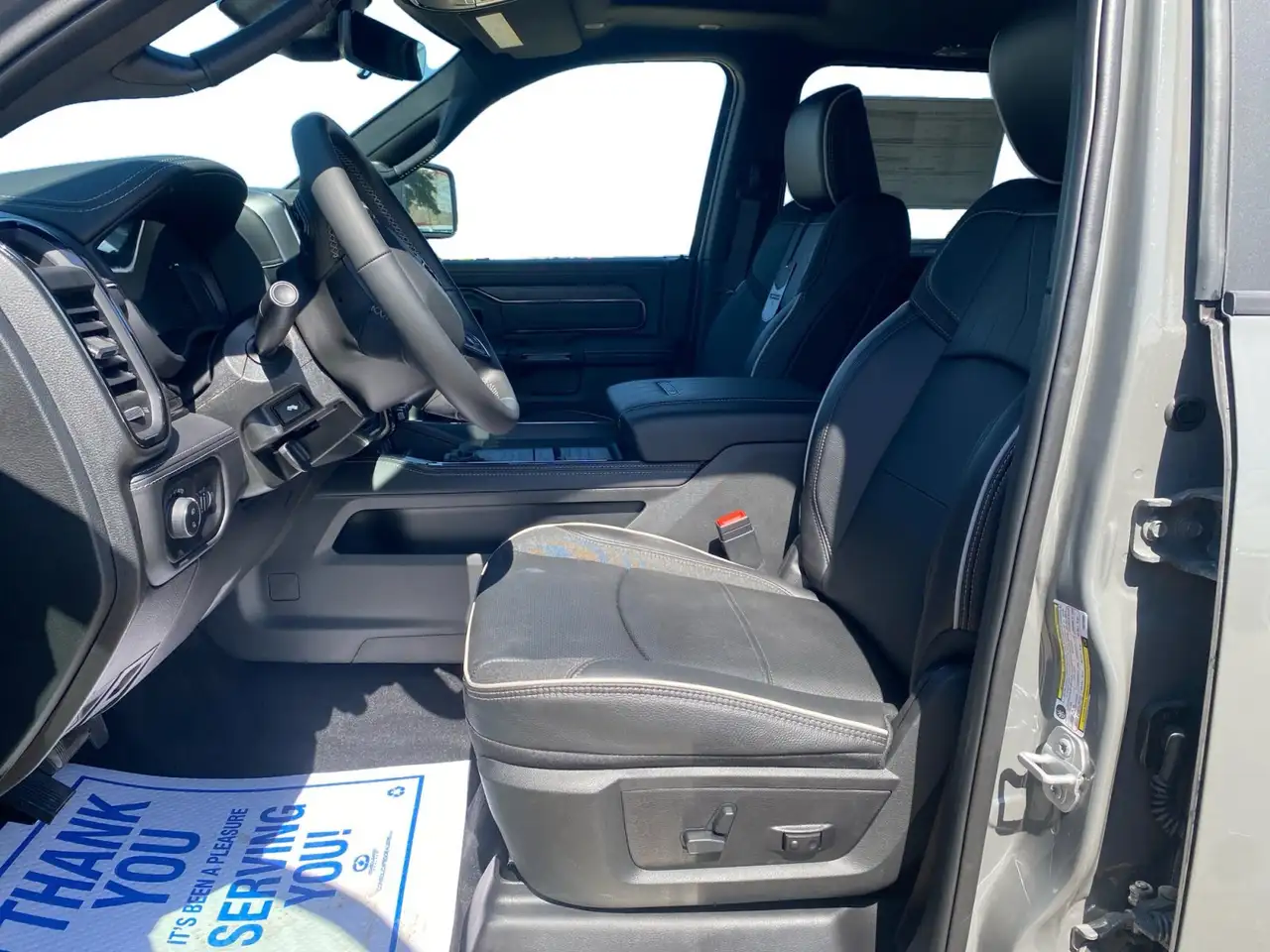 RAM 3500 снимка RAM 3500