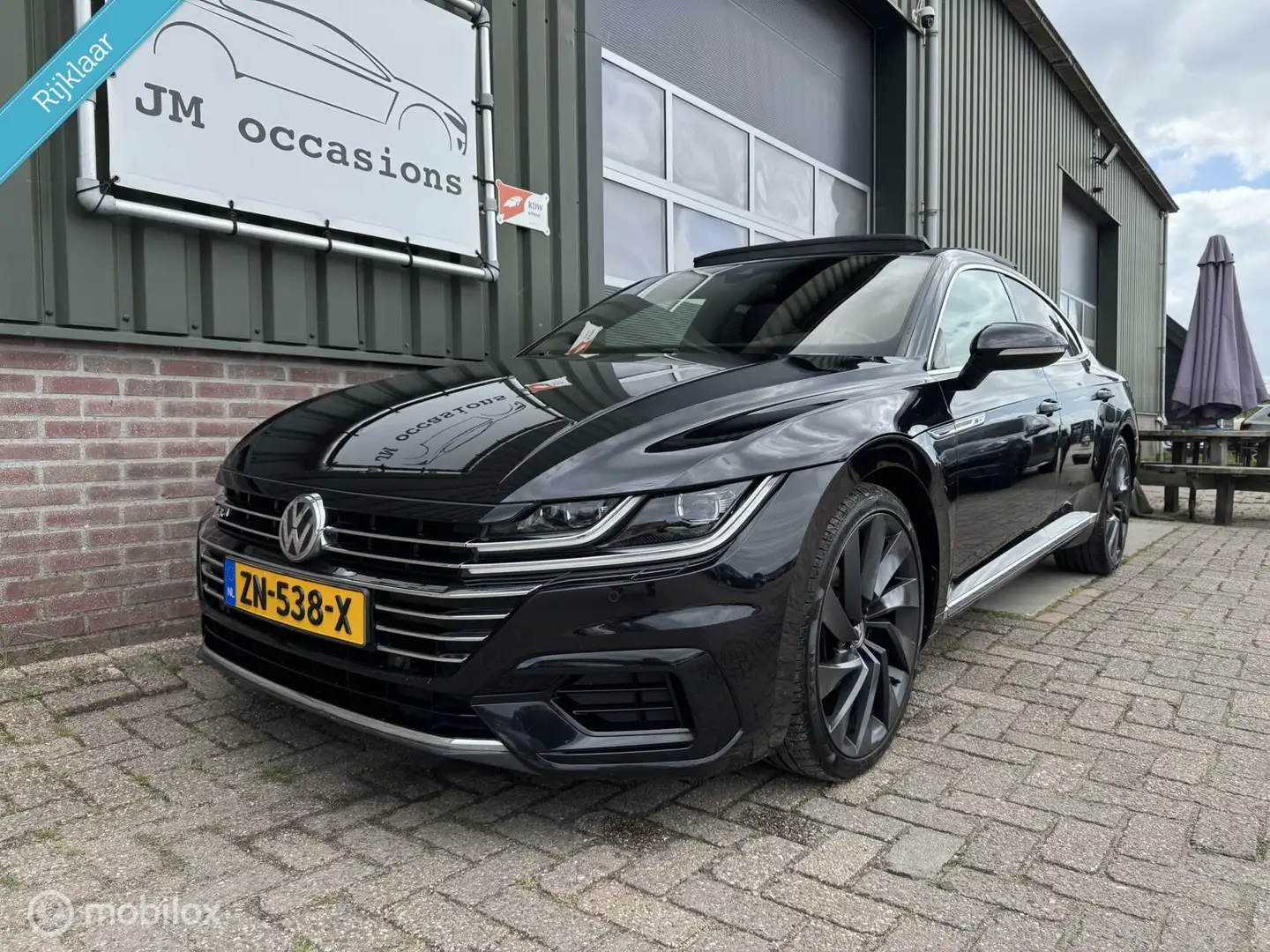 Volkswagen Arteon 1.5 TSI Business R-Line|Pano|CarPlay|Alcantara Zwart - 2